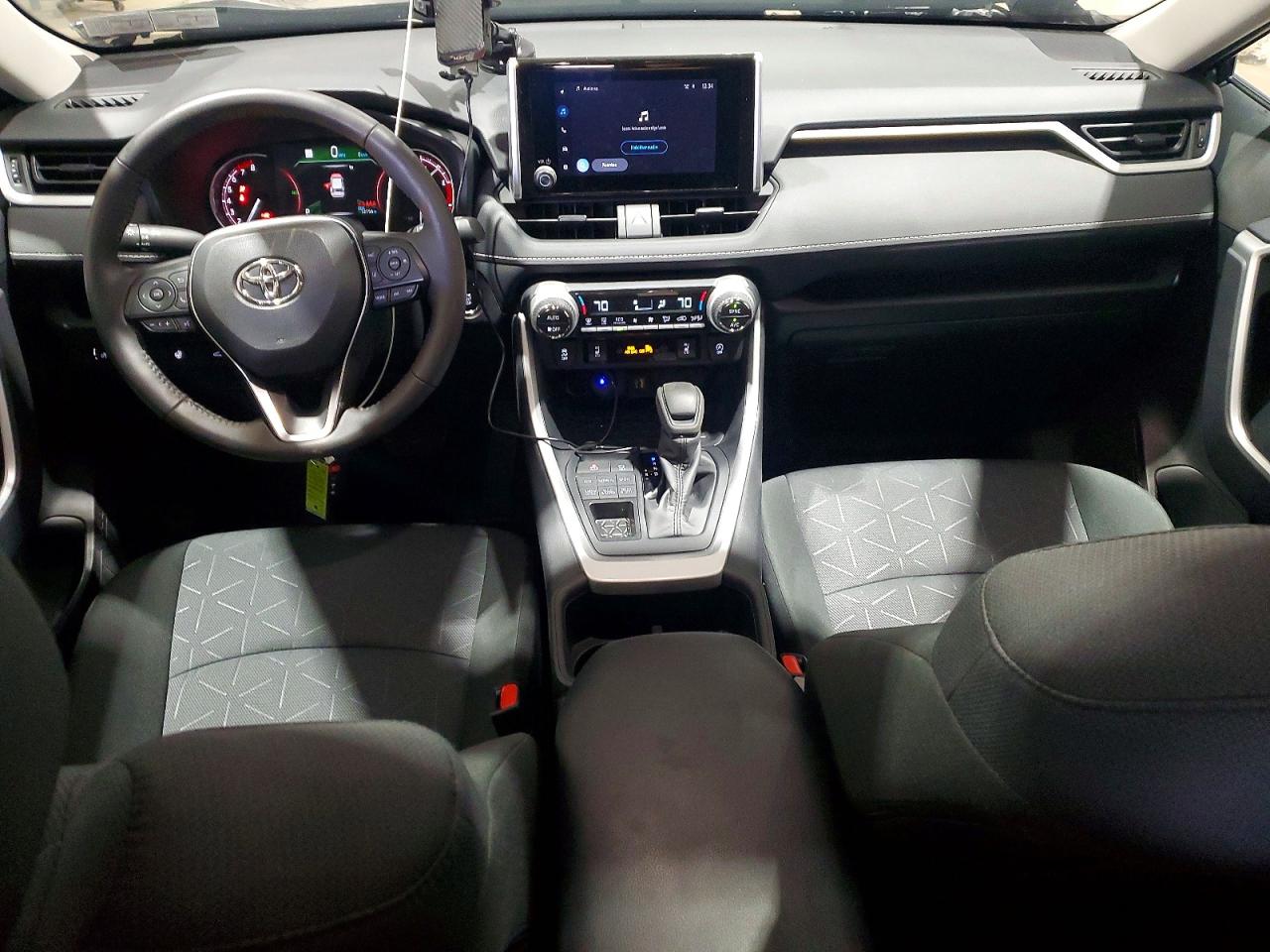 2025 Toyota Rav4 Xle Угольный vin: 2T3P1RFV9SW561749