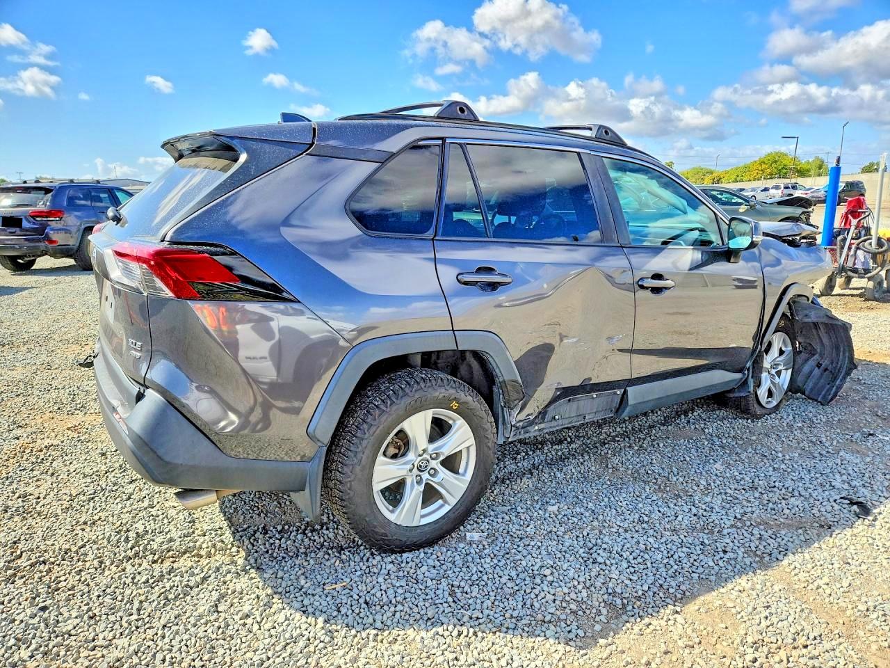 2019 Toyota Rav4 Xle Gray vin: 2T3P1RFVXKW023867