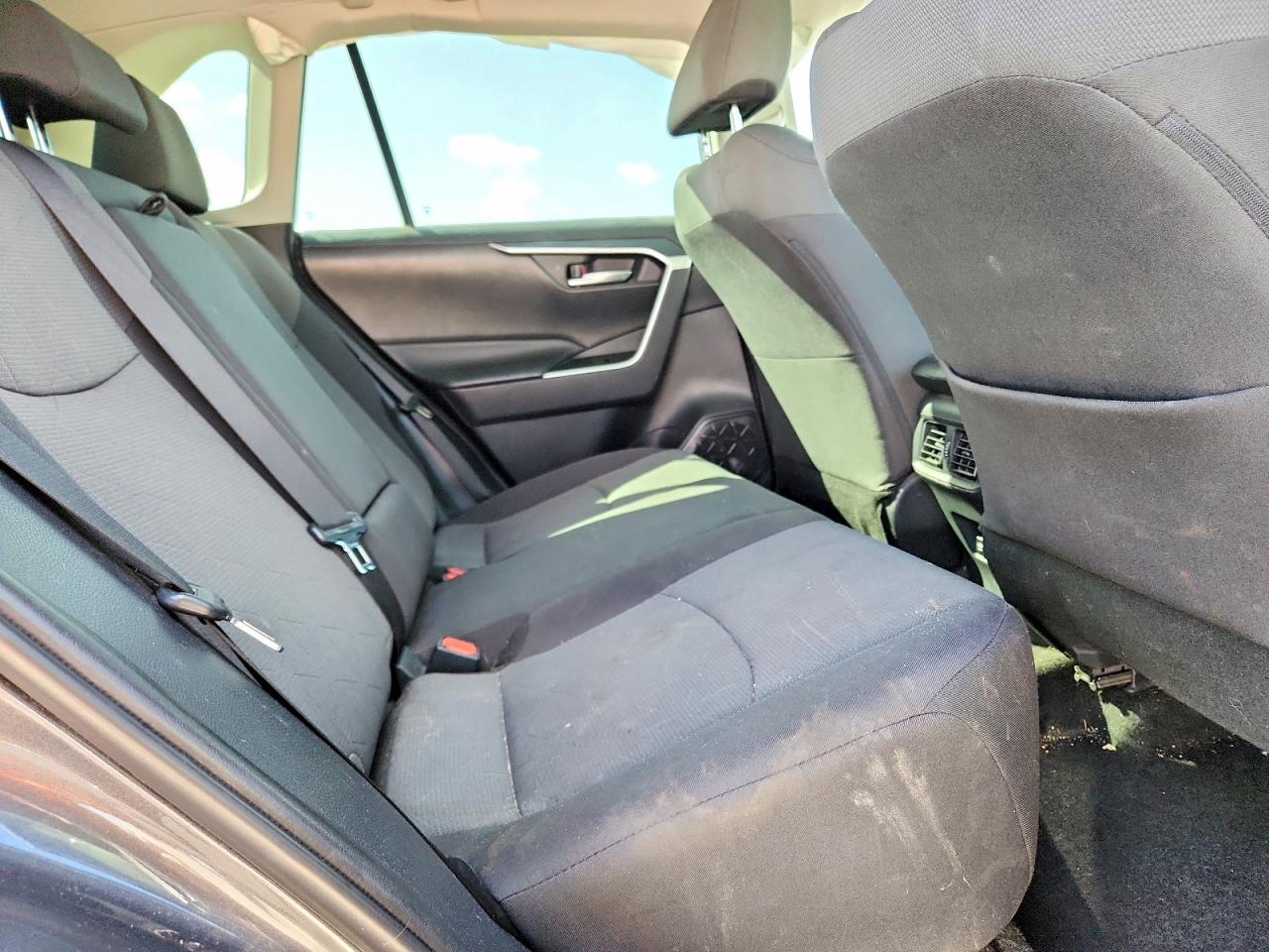 2019 Toyota Rav4 Xle Gray vin: 2T3P1RFVXKW023867