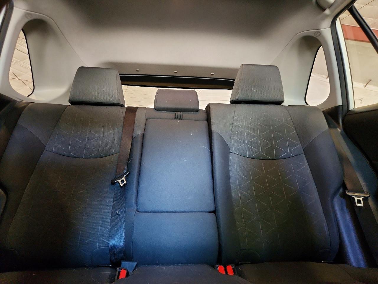 2019 Toyota Rav4 Xle Белый vin: 2T3P1RFVXKW034691