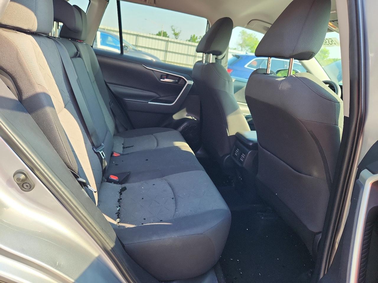 2020 Toyota Rav4 Xle Silver vin: 2T3P1RFVXLC100983