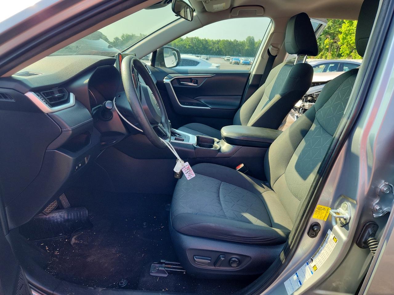 2020 Toyota Rav4 Xle Silver vin: 2T3P1RFVXLC100983