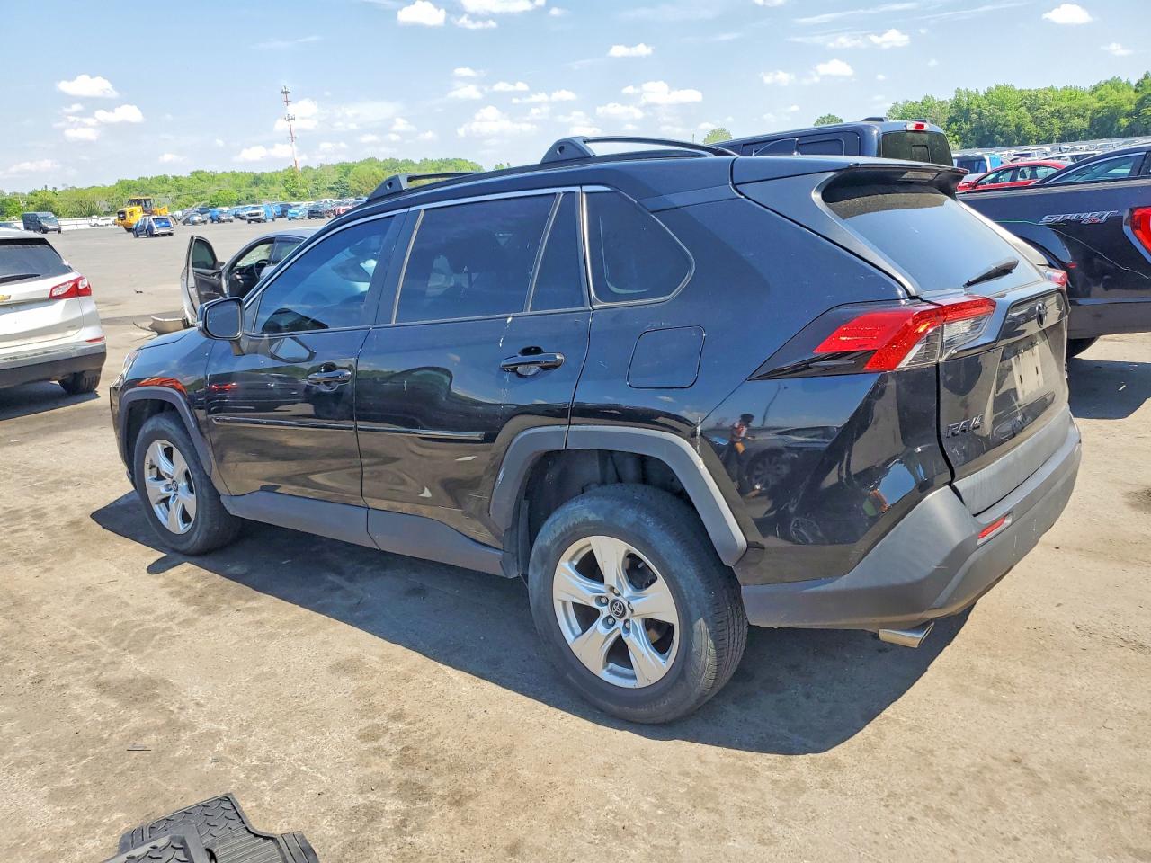 2020 Toyota Rav4 Xle Black vin: 2T3P1RFVXLW094858