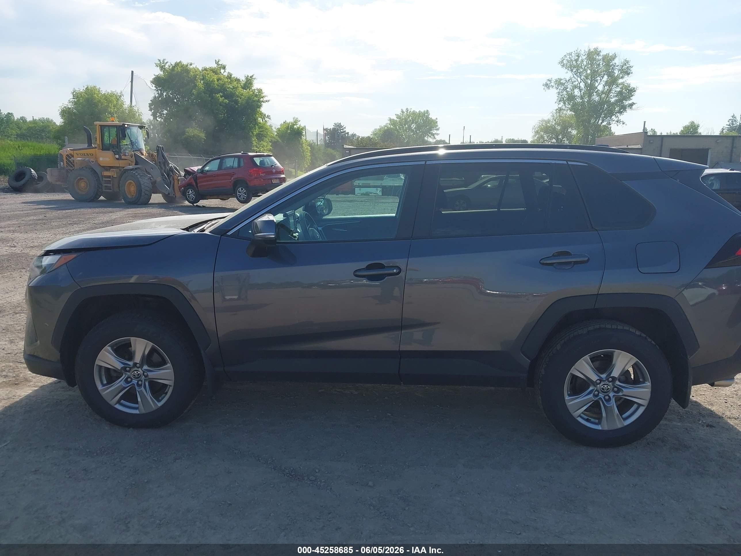 2022 Toyota Rav4 Xle Gray vin: 2T3P1RFVXNC284017