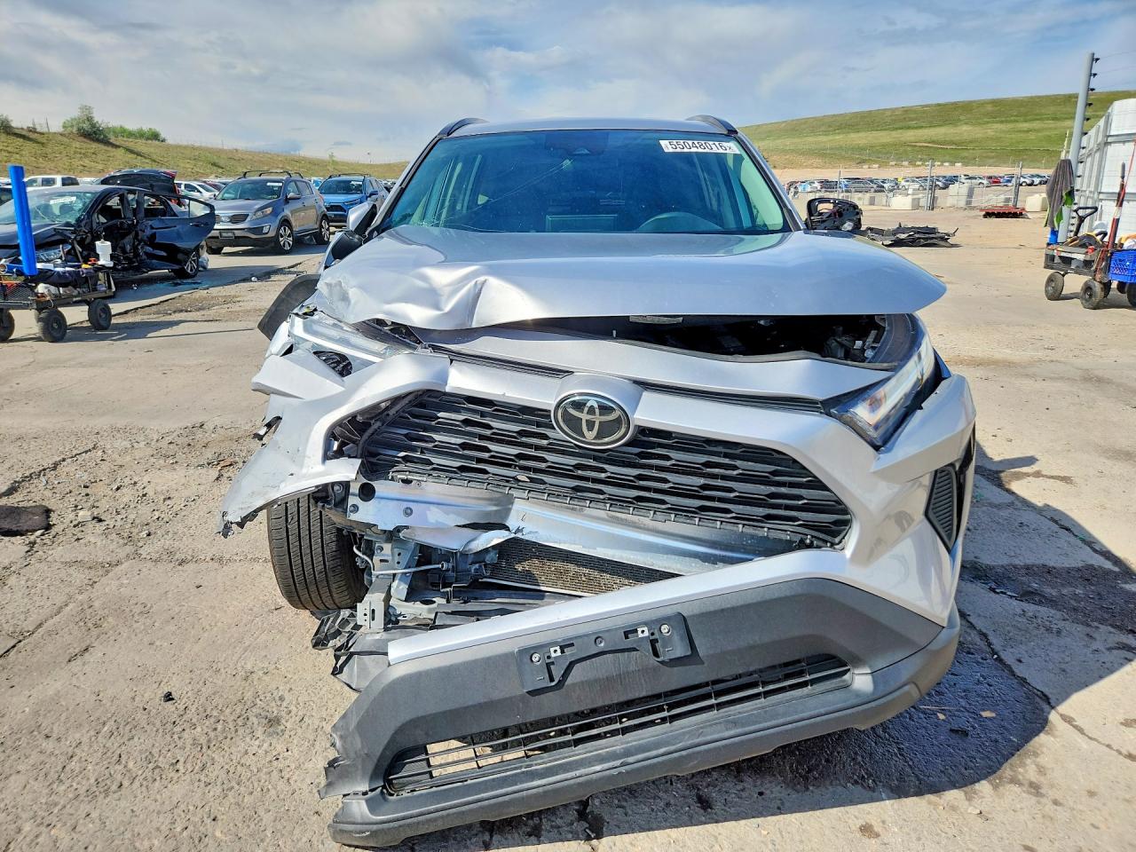 2024 Toyota Rav4 Xle Silver vin: 2T3P1RFVXRC412701
