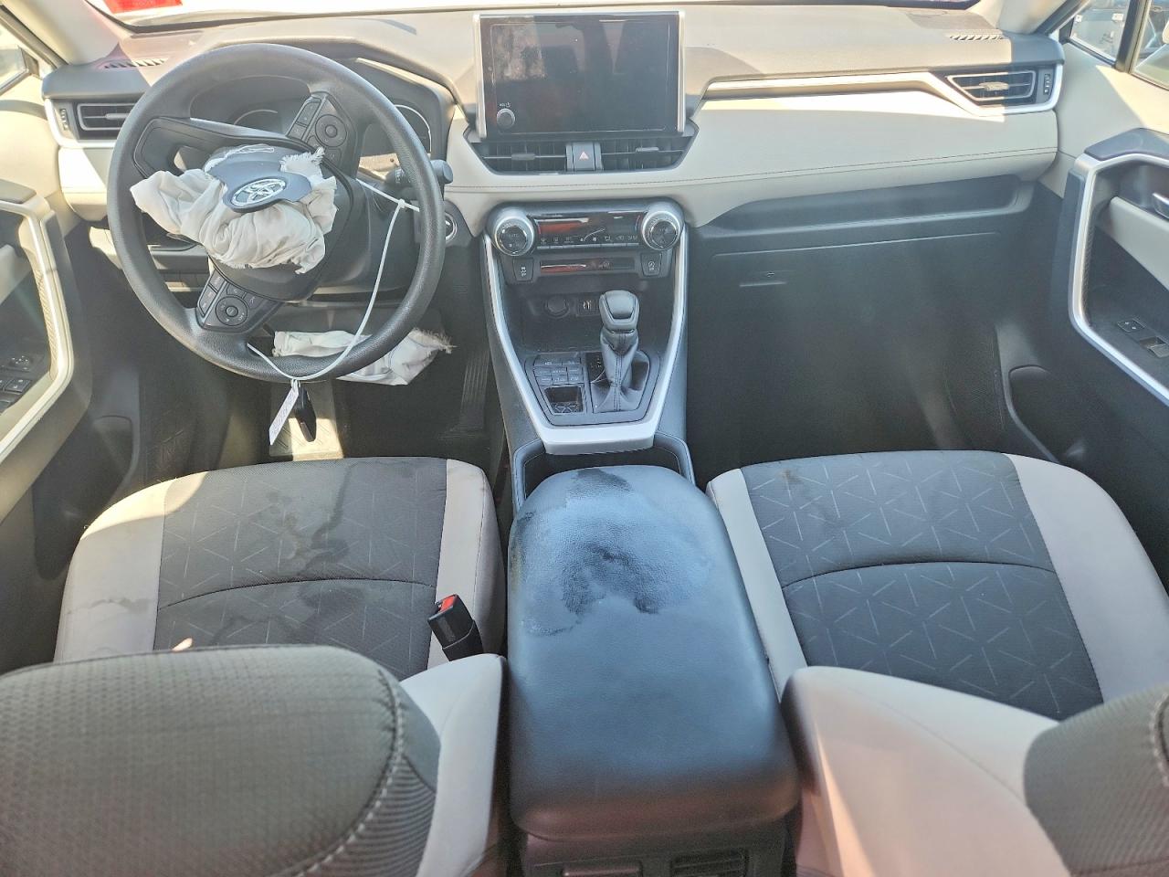 2024 Toyota Rav4 Xle White vin: 2T3P1RFVXRC433550