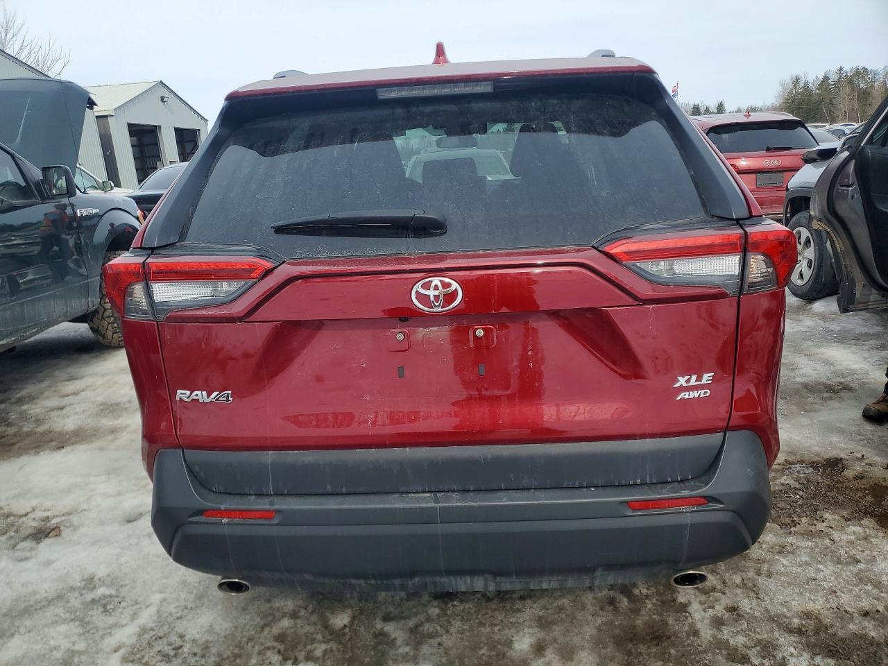 2022 Toyota Rav4 Xle Красный vin: 2T3R1RFV0NW271977
