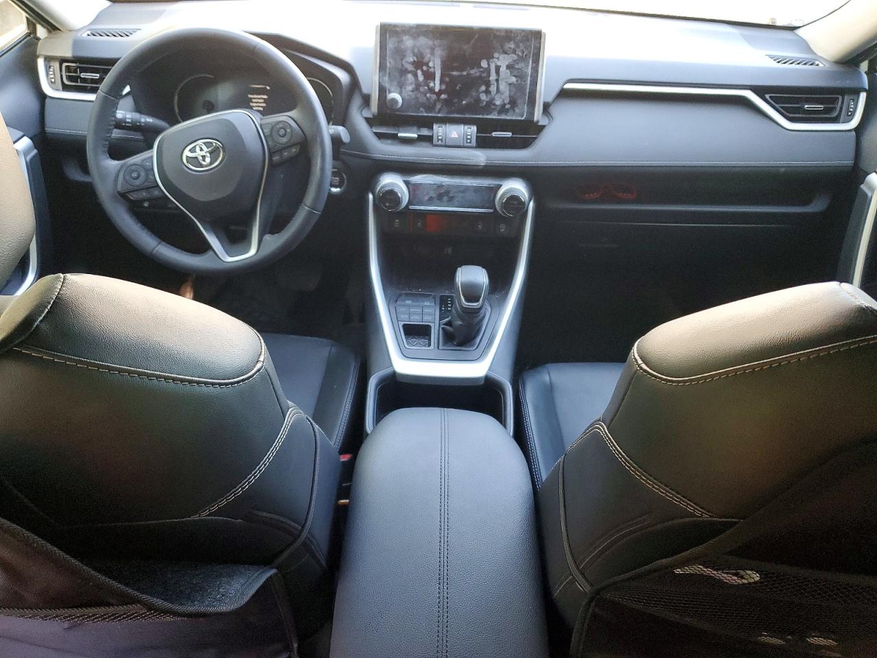 2024 Toyota Rav4 Xle White vin: 2T3R1RFV2RW456750
