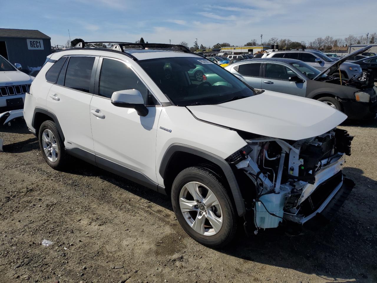 2021 Toyota Rav4 Xle Белый vin: 2T3R6RFV3MW013498