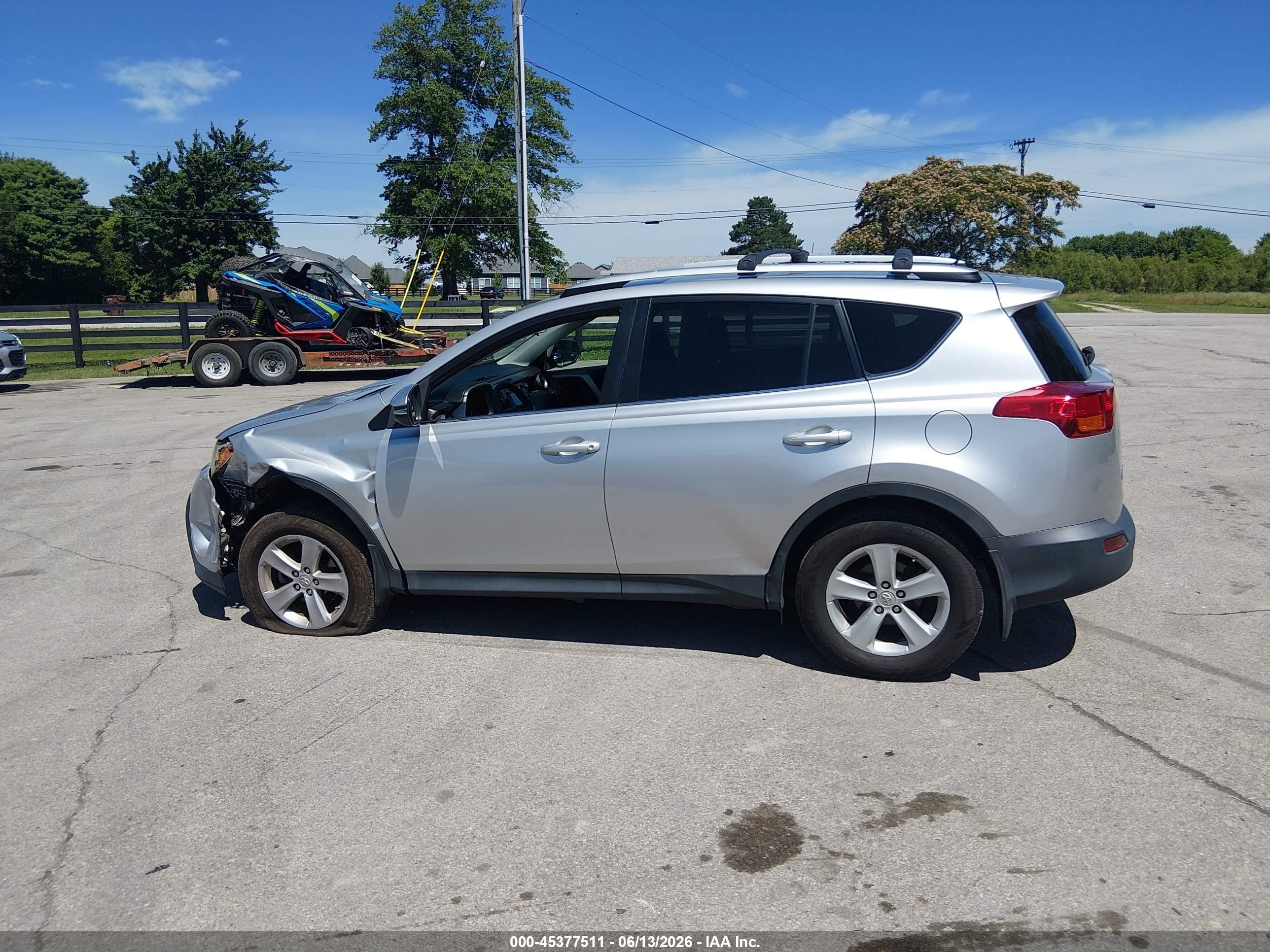 2013 Toyota Rav4 Xle Серый vin: 2T3RFREV0DW042393