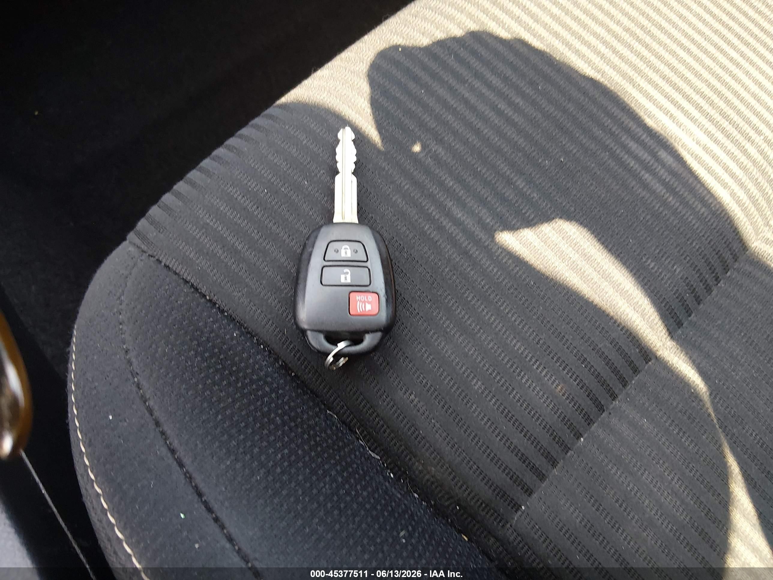 2013 Toyota Rav4 Xle Серый vin: 2T3RFREV0DW042393