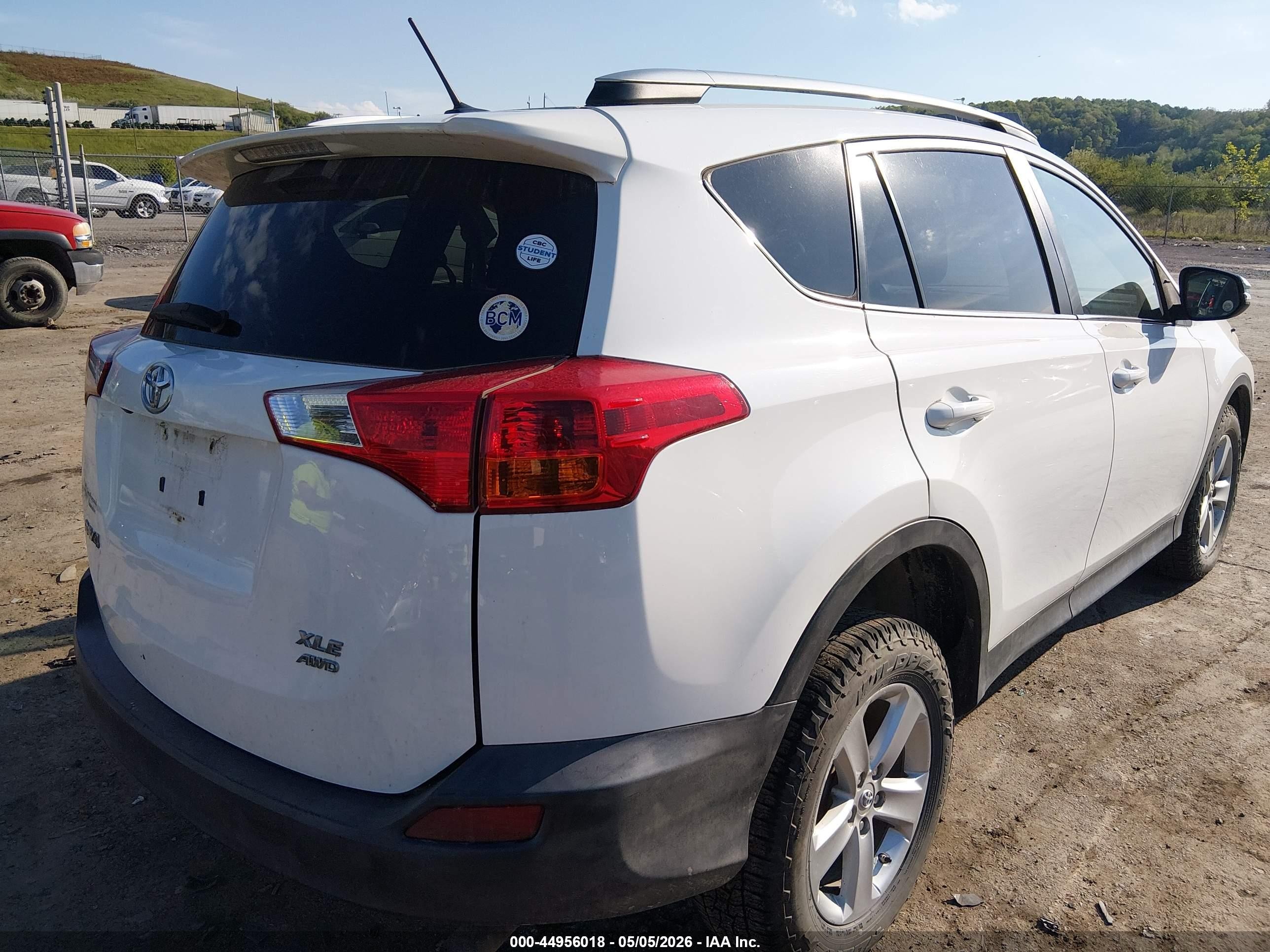 2013 Toyota Rav4 Xle White vin: 2T3RFREV0DW058710