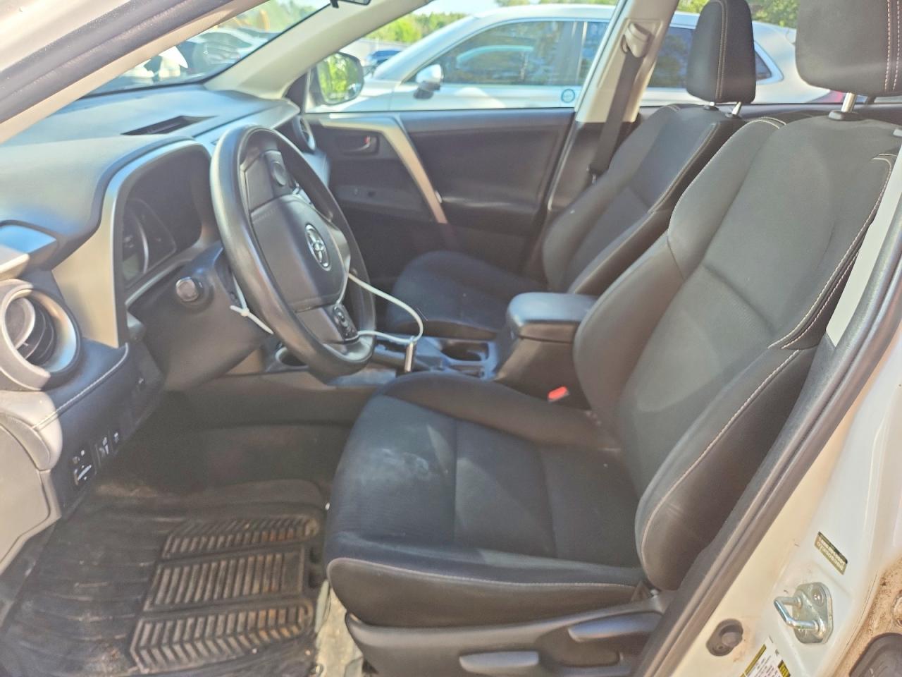 2013 Toyota Rav4 Xle White vin: 2T3RFREV0DW074535