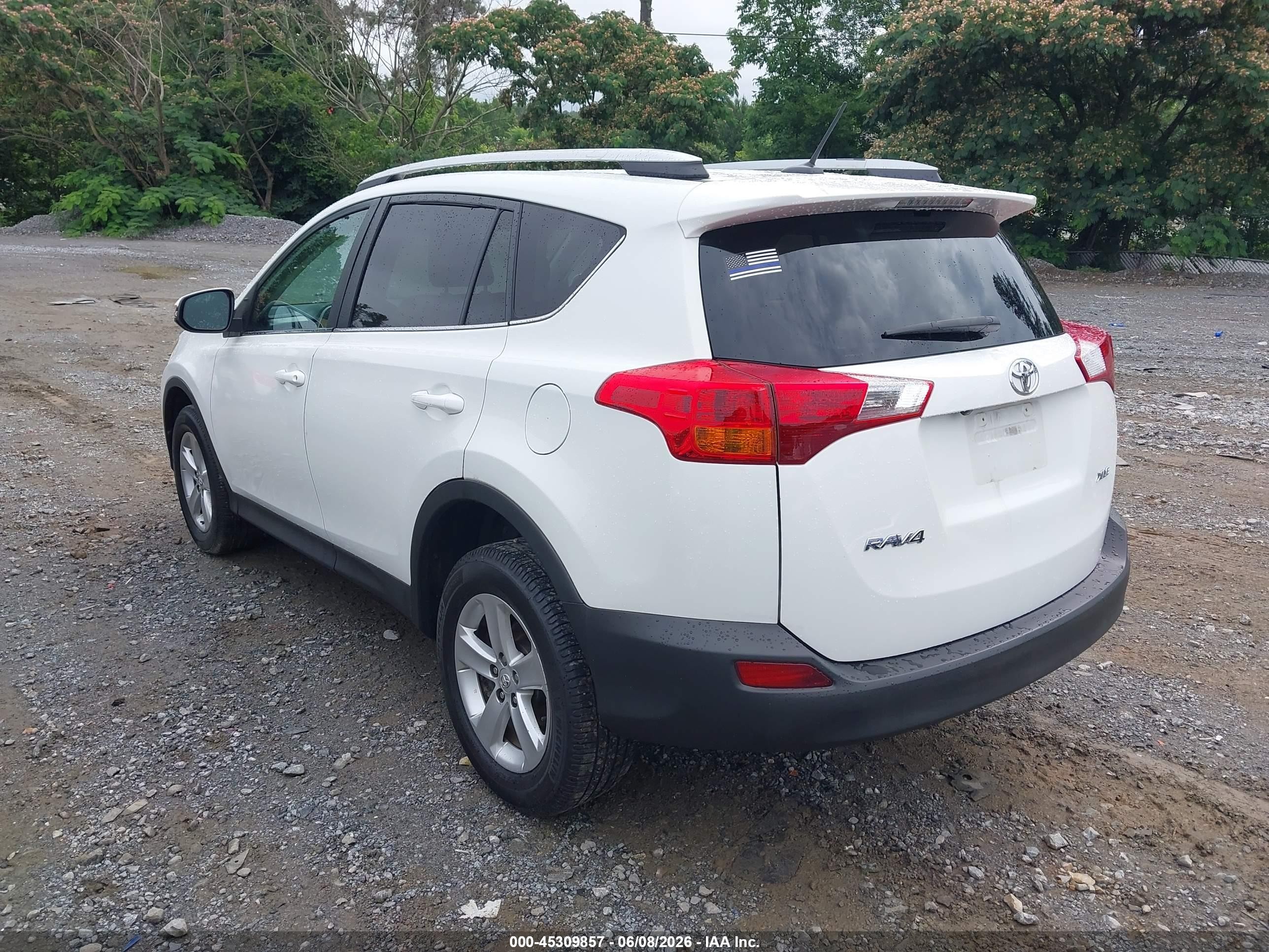 2013 Toyota Rav4 Xle White vin: 2T3RFREV0DW104178