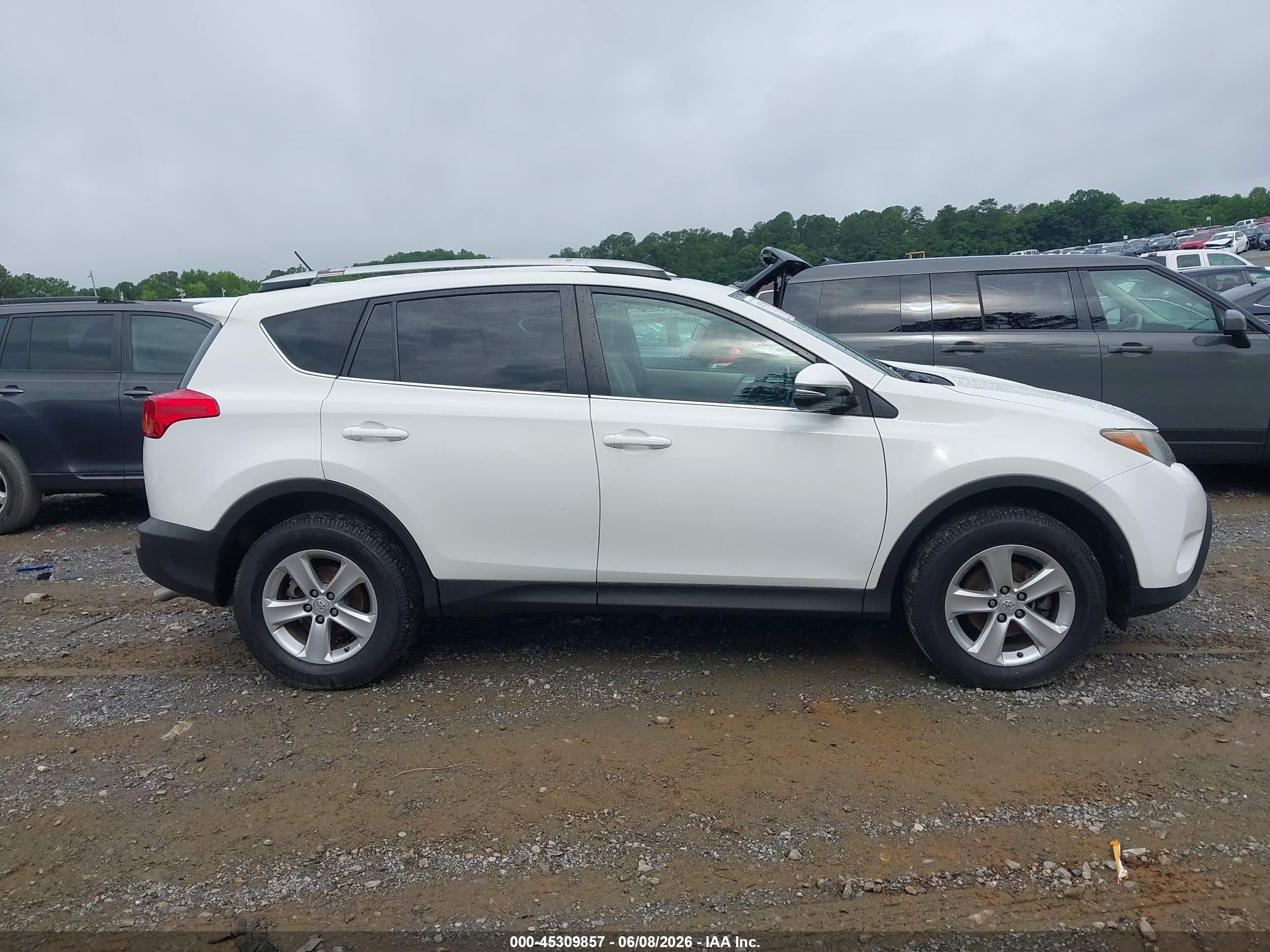 2013 Toyota Rav4 Xle White vin: 2T3RFREV0DW104178