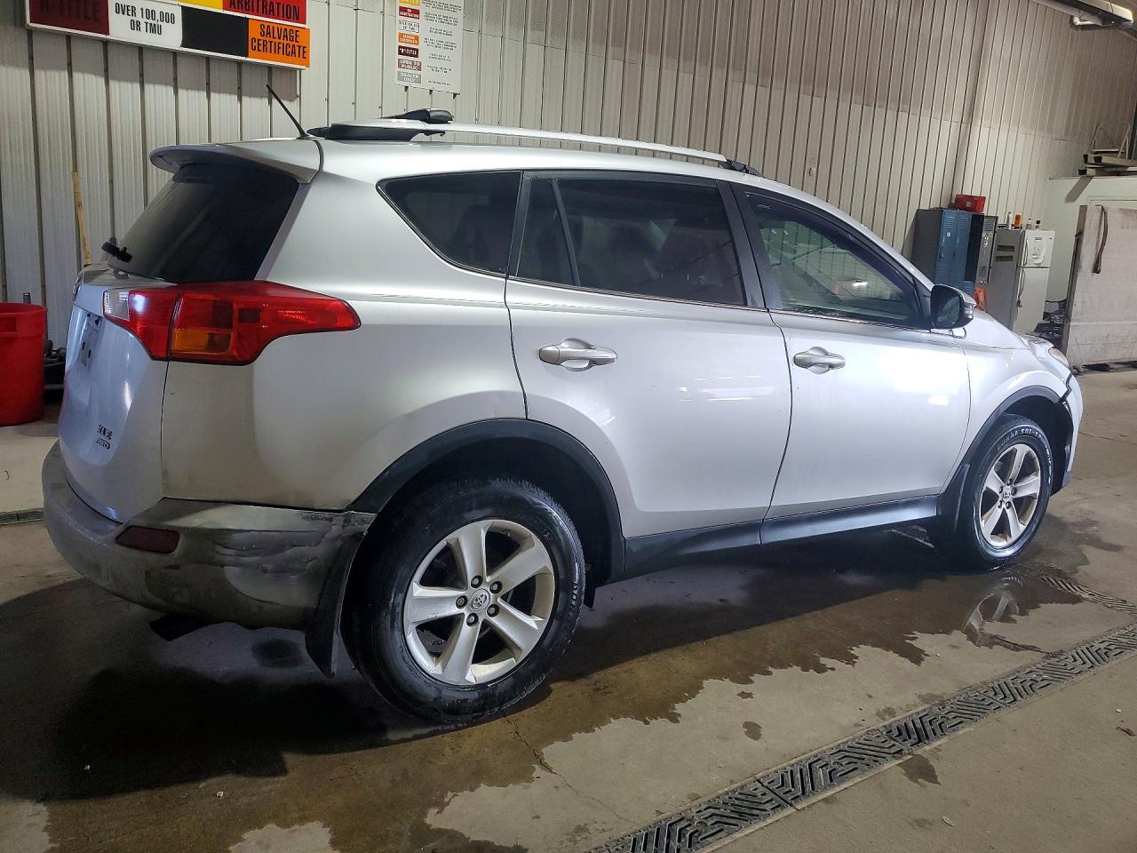 2013 Toyota Rav4 Xle White vin: 2T3RFREV0DW105735