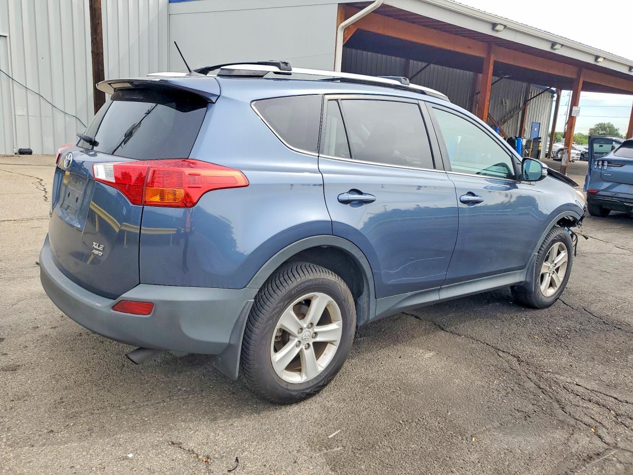 2013 Toyota Rav4 Xle Blue vin: 2T3RFREV0DW109672