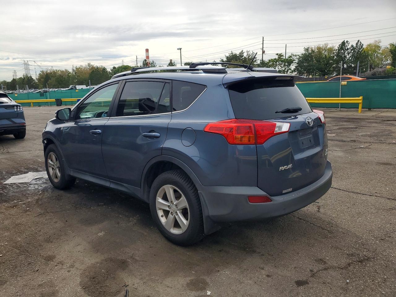 2013 Toyota Rav4 Xle Blue vin: 2T3RFREV0DW109672