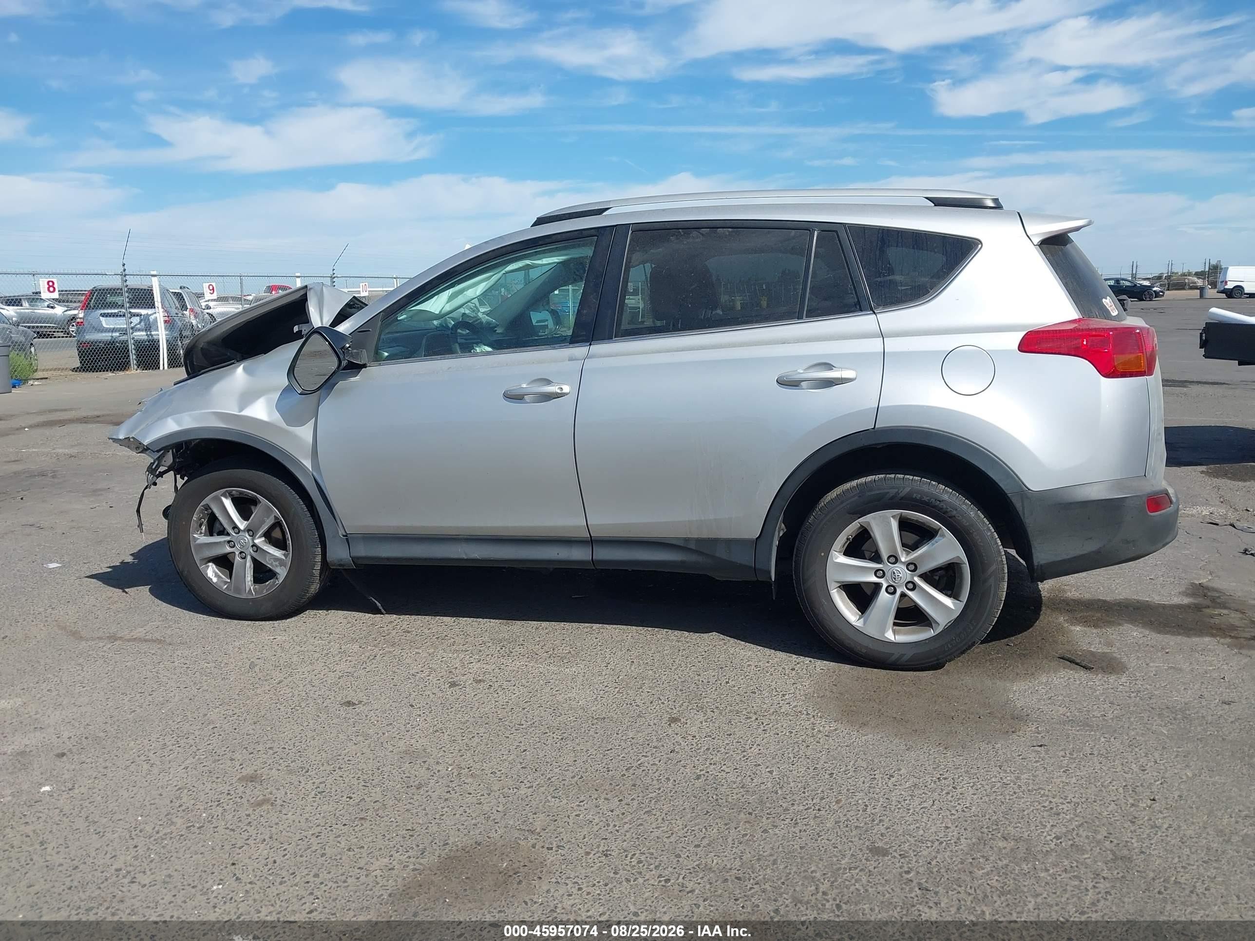 2014 Toyota Rav4 Xle Серый vin: 2T3RFREV0EW137179
