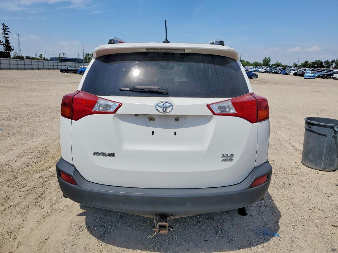 2014 Toyota Rav4 Xle White vin: 2T3RFREV0EW154368