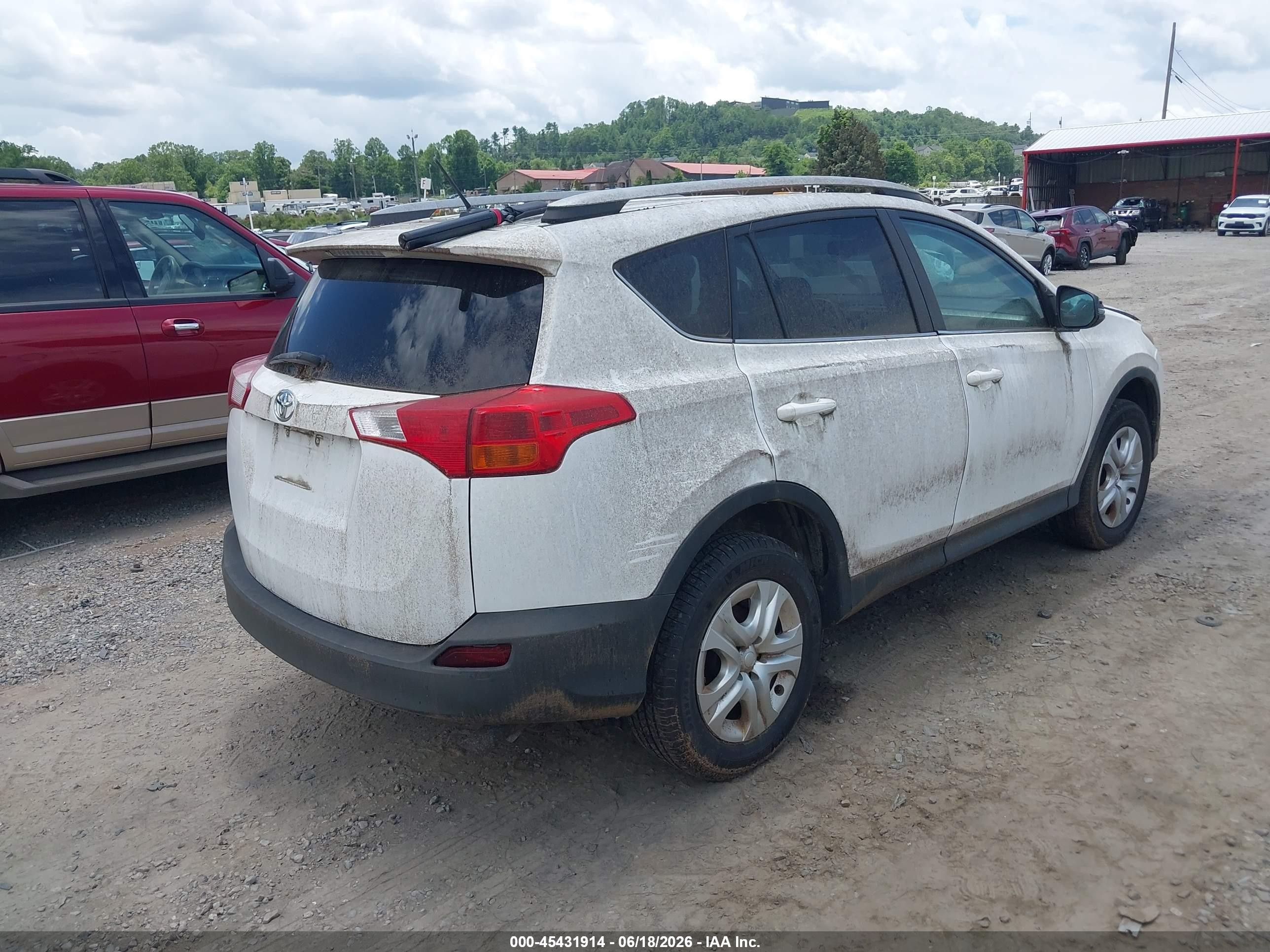 2014 Toyota Rav4 Xle White vin: 2T3RFREV0EW165659