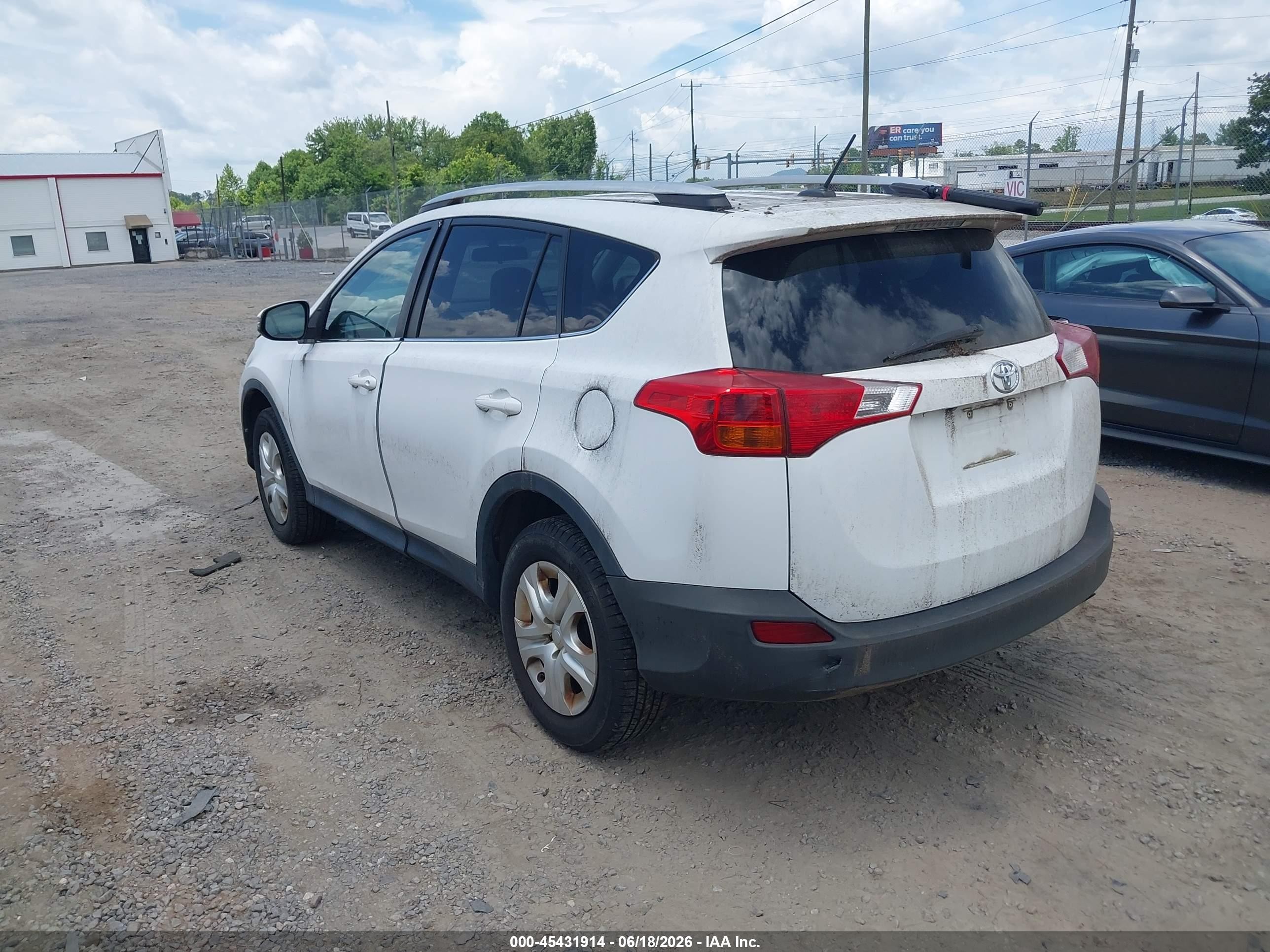 2014 Toyota Rav4 Xle White vin: 2T3RFREV0EW165659