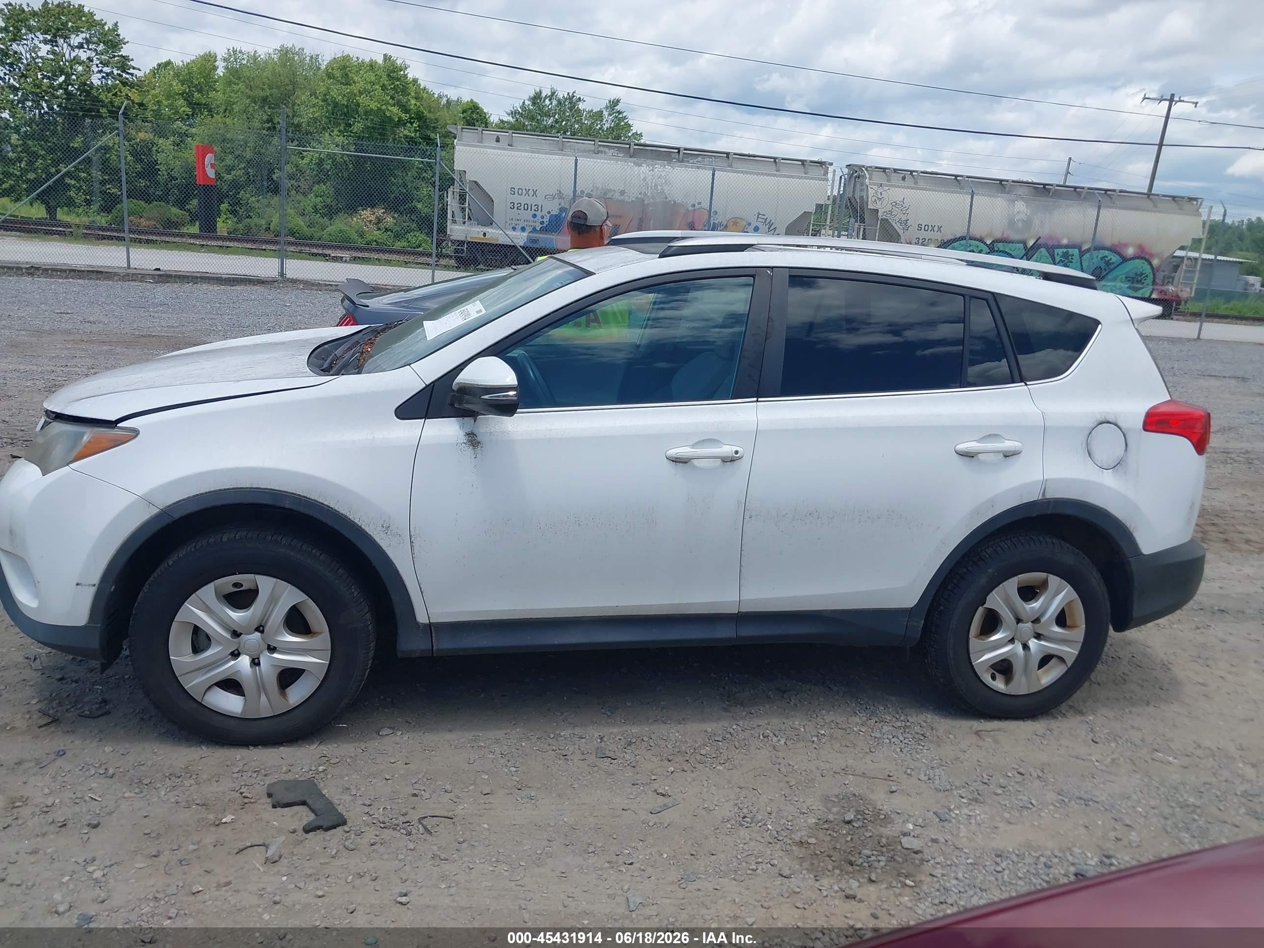 2014 Toyota Rav4 Xle White vin: 2T3RFREV0EW165659