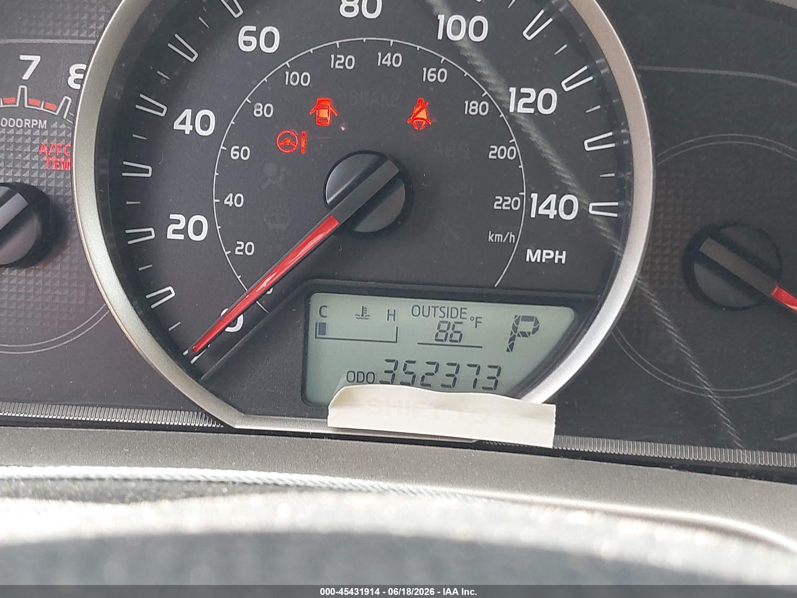 2014 Toyota Rav4 Xle White vin: 2T3RFREV0EW165659