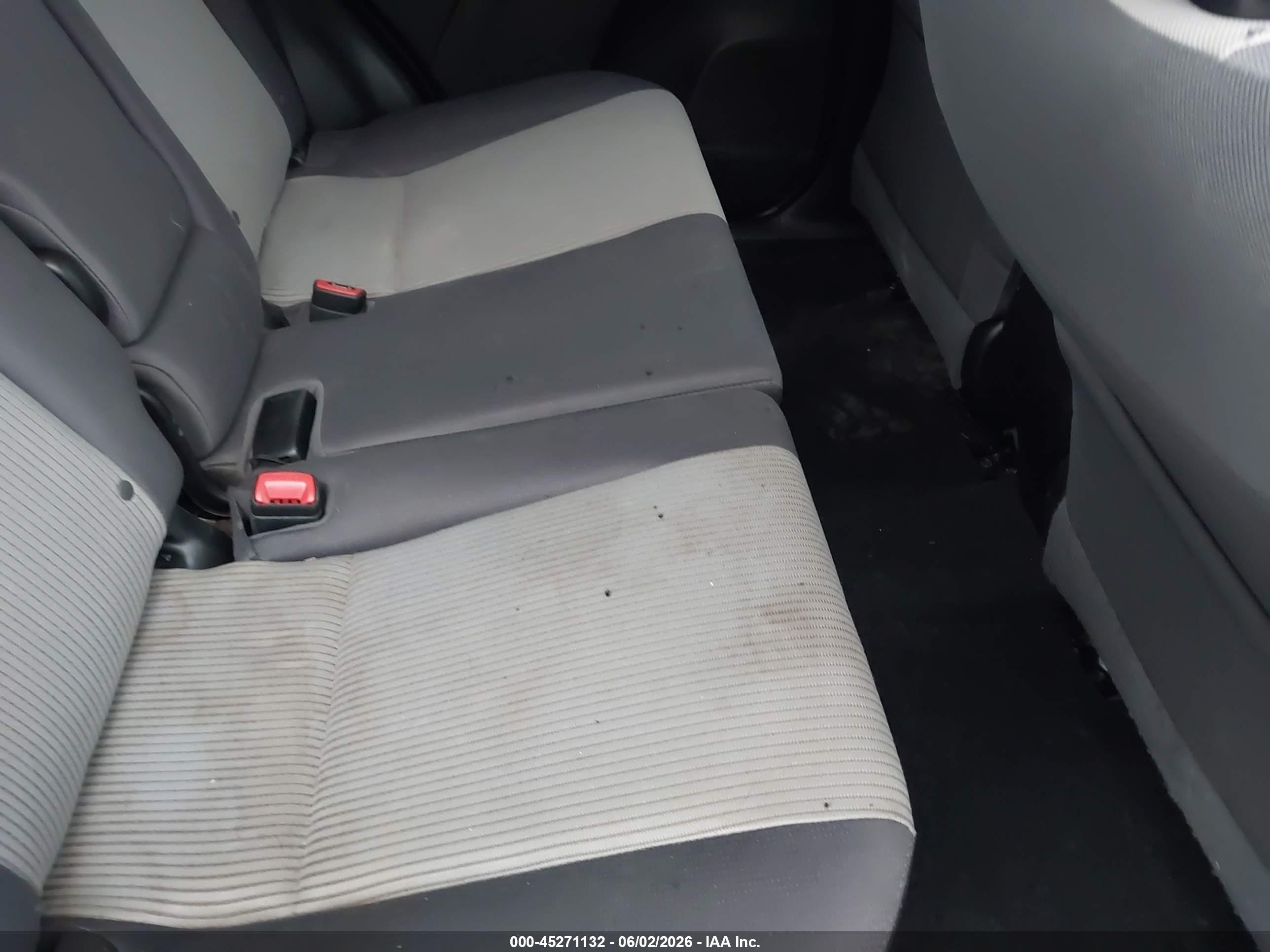 2014 Toyota Rav4 Xle Silver vin: 2T3RFREV0EW168349