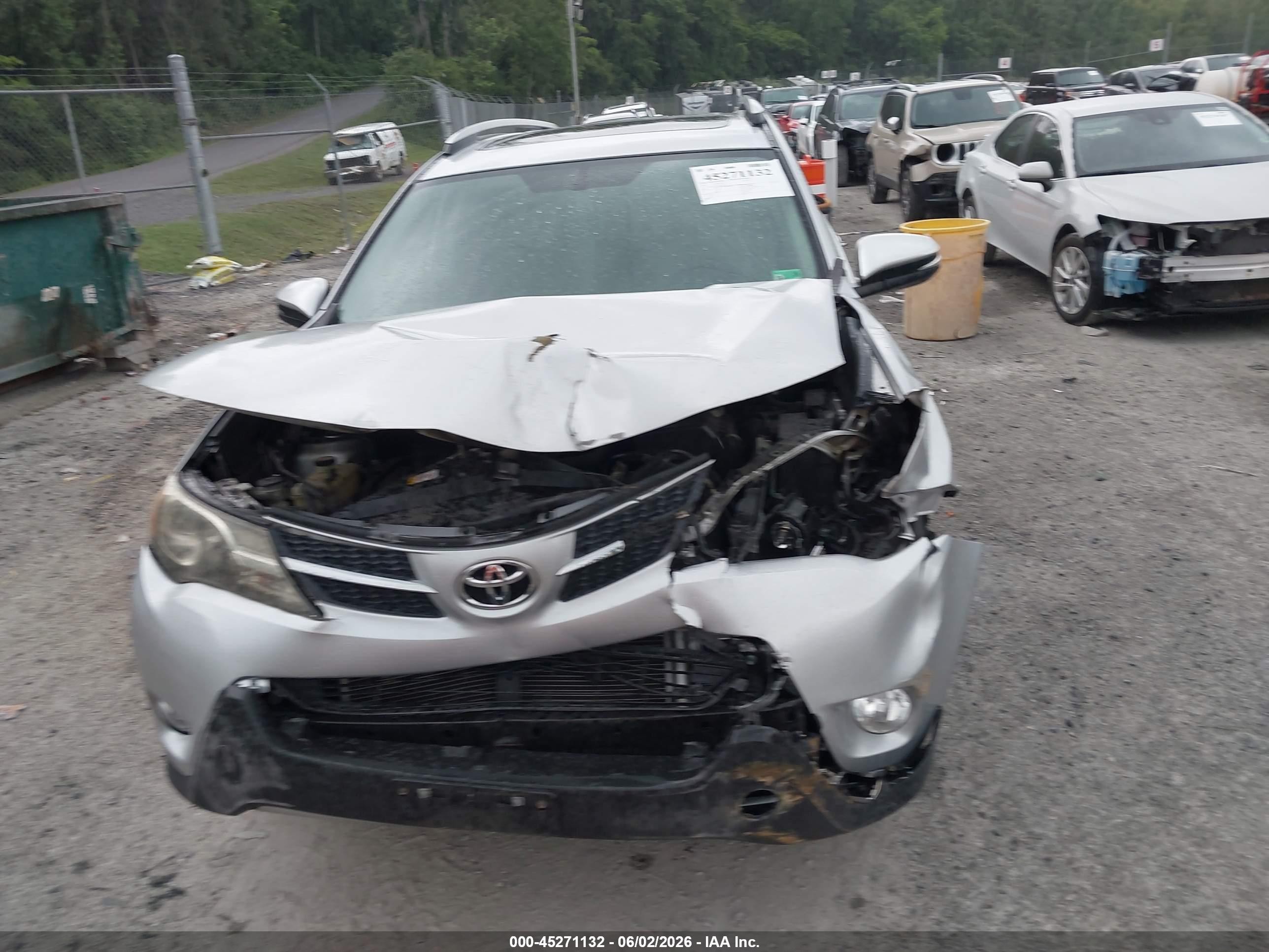2014 Toyota Rav4 Xle Silver vin: 2T3RFREV0EW168349