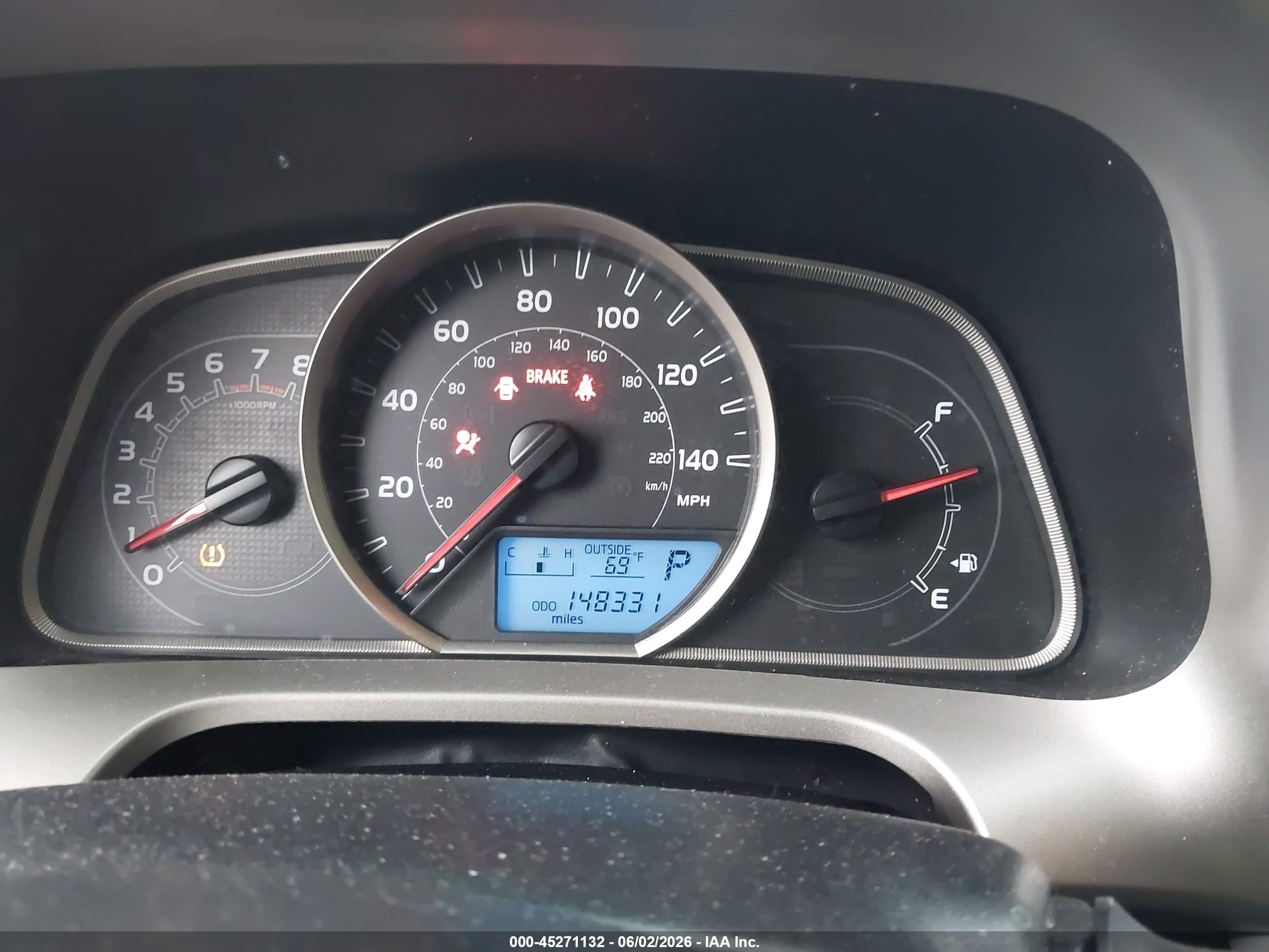2014 Toyota Rav4 Xle Silver vin: 2T3RFREV0EW168349