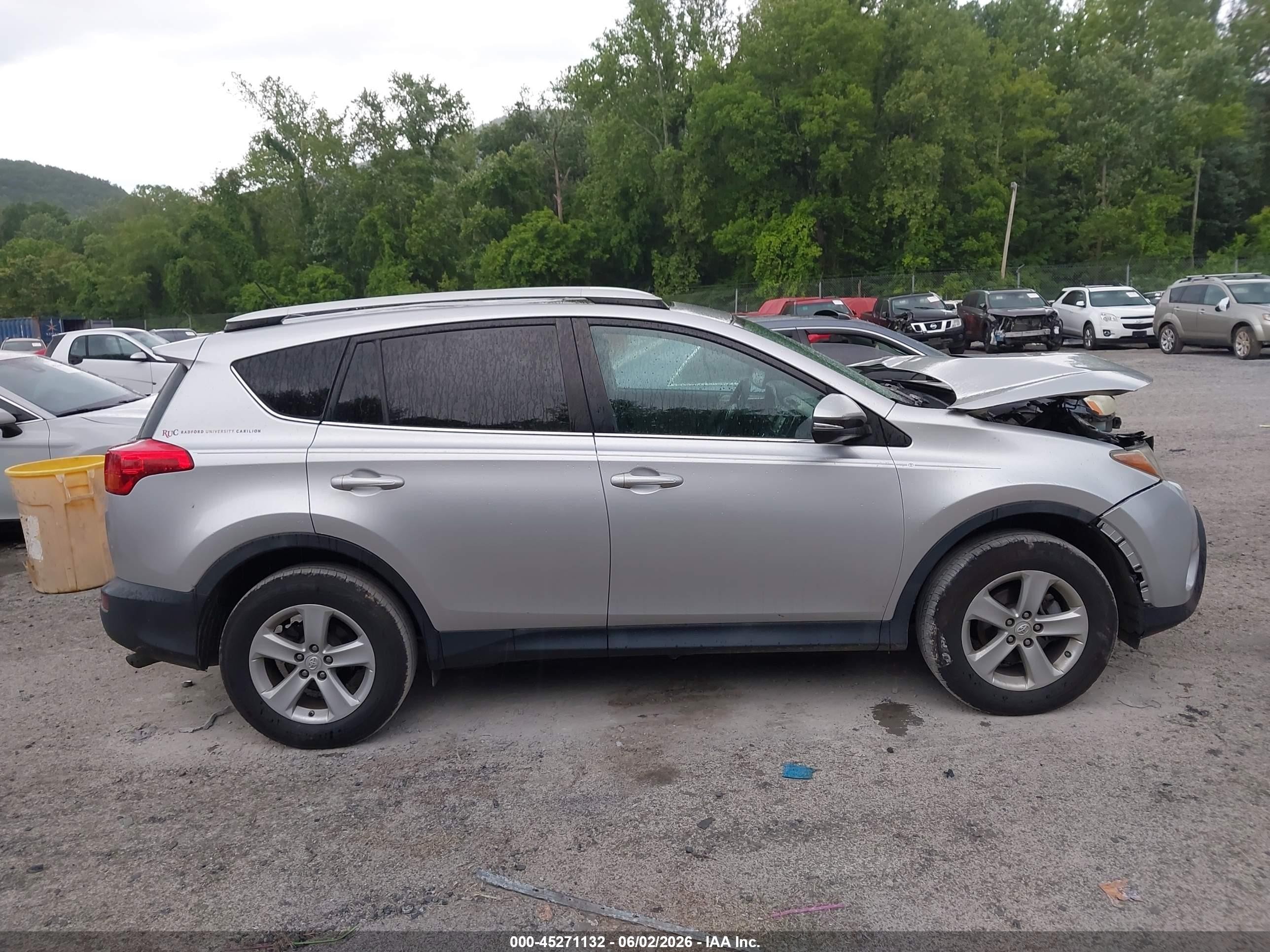 2014 Toyota Rav4 Xle Silver vin: 2T3RFREV0EW168349