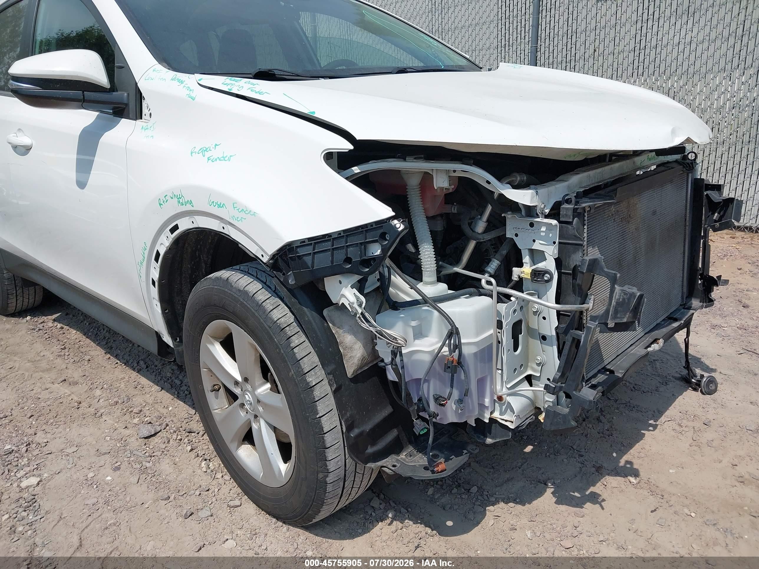 2014 Toyota Rav4 Xle White vin: 2T3RFREV0EW203665