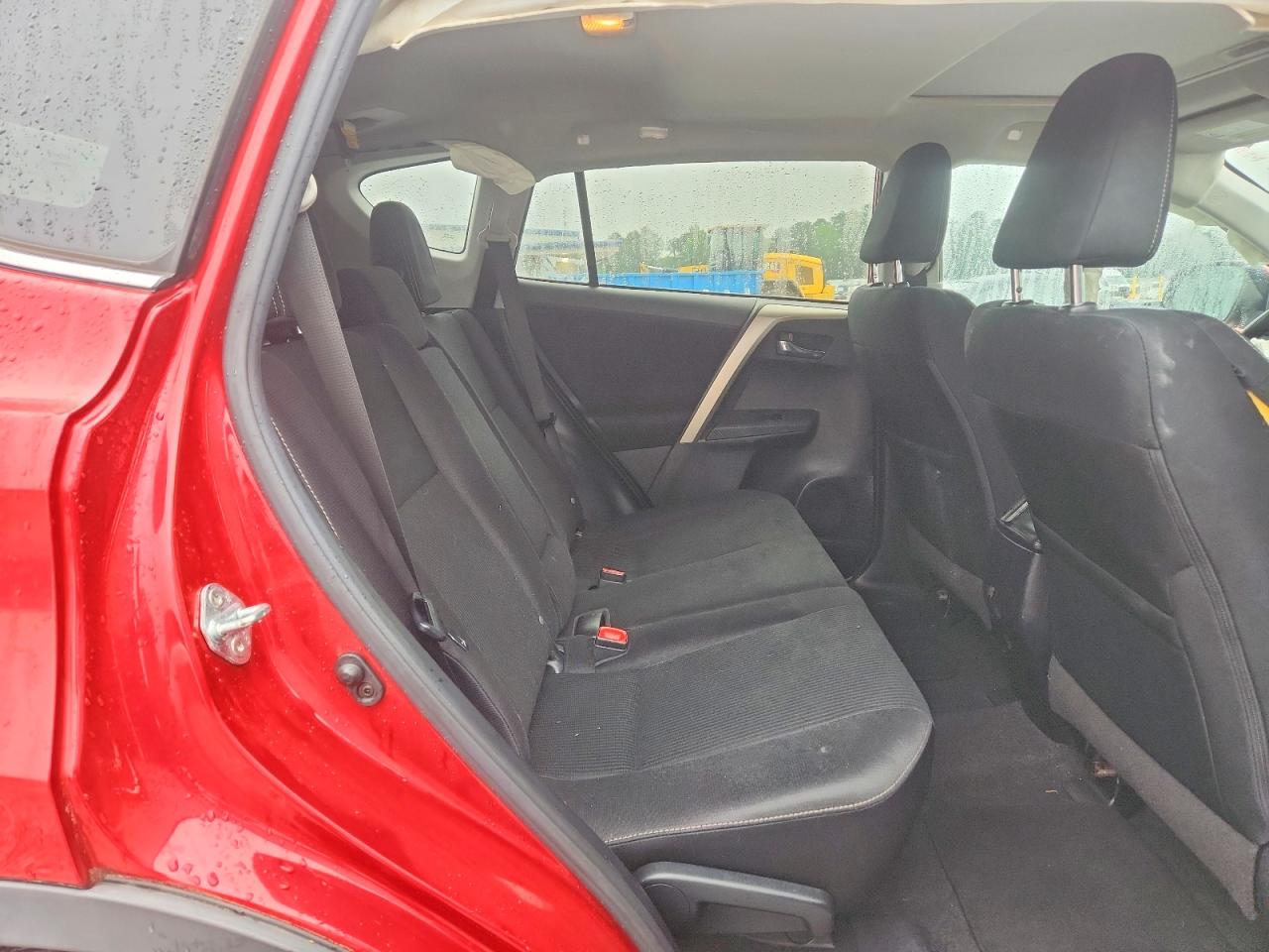 2015 Toyota Rav4 Xle Red vin: 2T3RFREV0FW279498