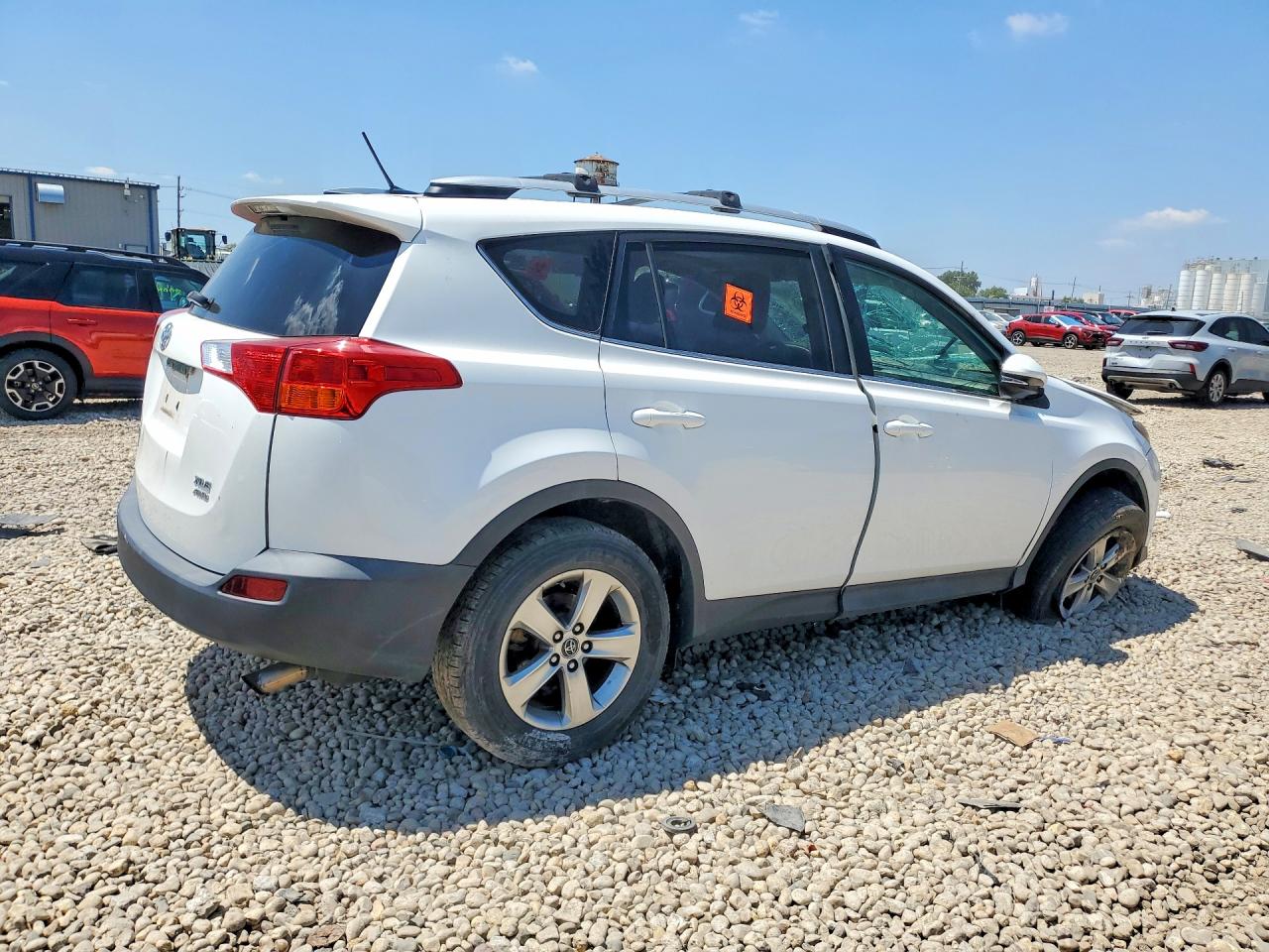2015 Toyota Rav4 Xle White vin: 2T3RFREV0FW293188