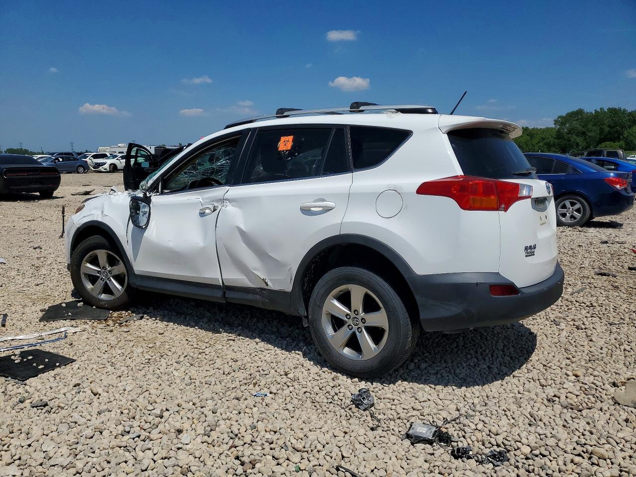 2015 Toyota Rav4 Xle White vin: 2T3RFREV0FW293188