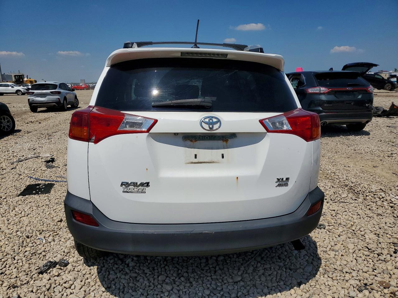 2015 Toyota Rav4 Xle White vin: 2T3RFREV0FW293188