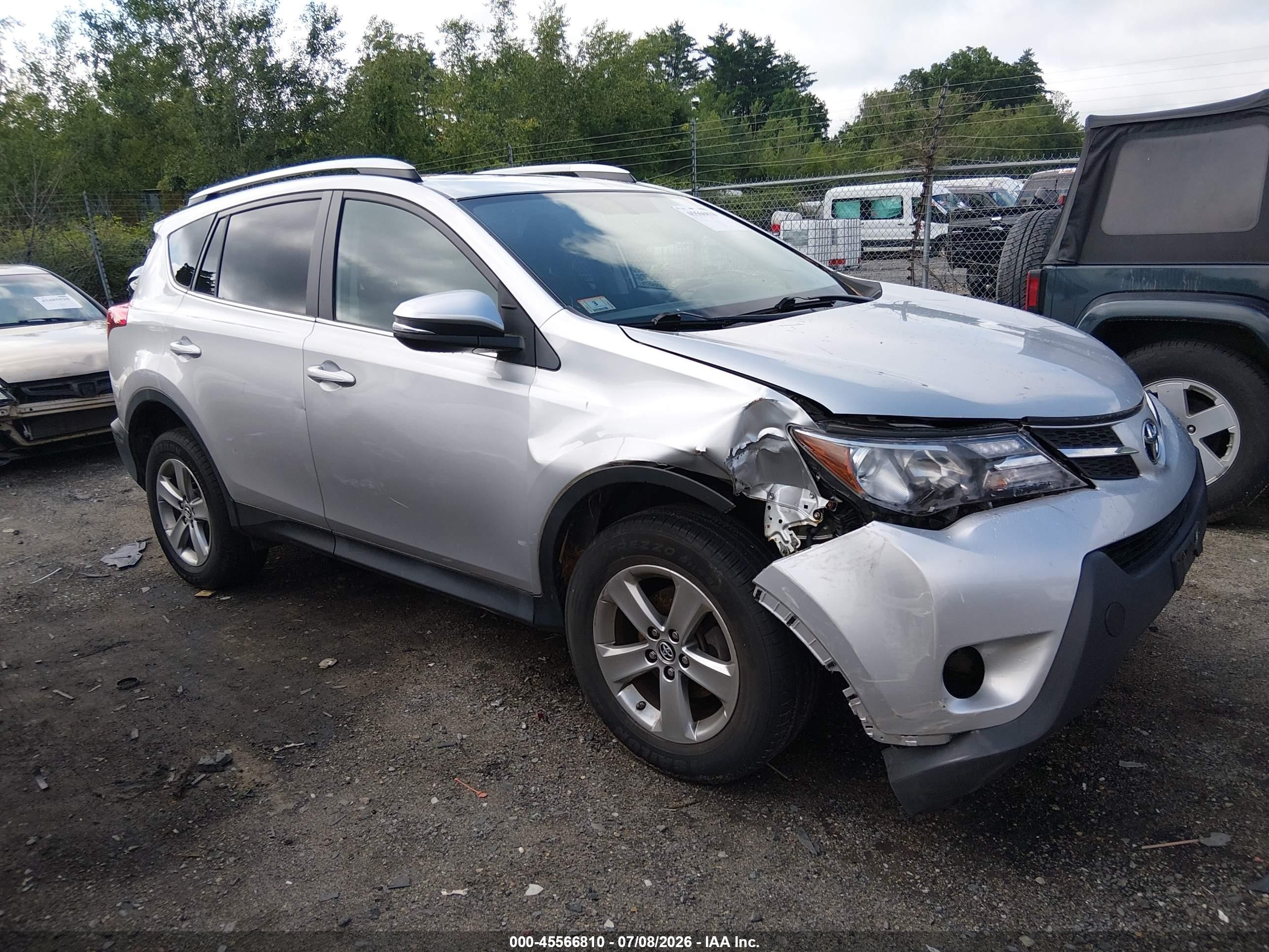 2015 Toyota Rav4 Xle Silver vin: 2T3RFREV0FW306943