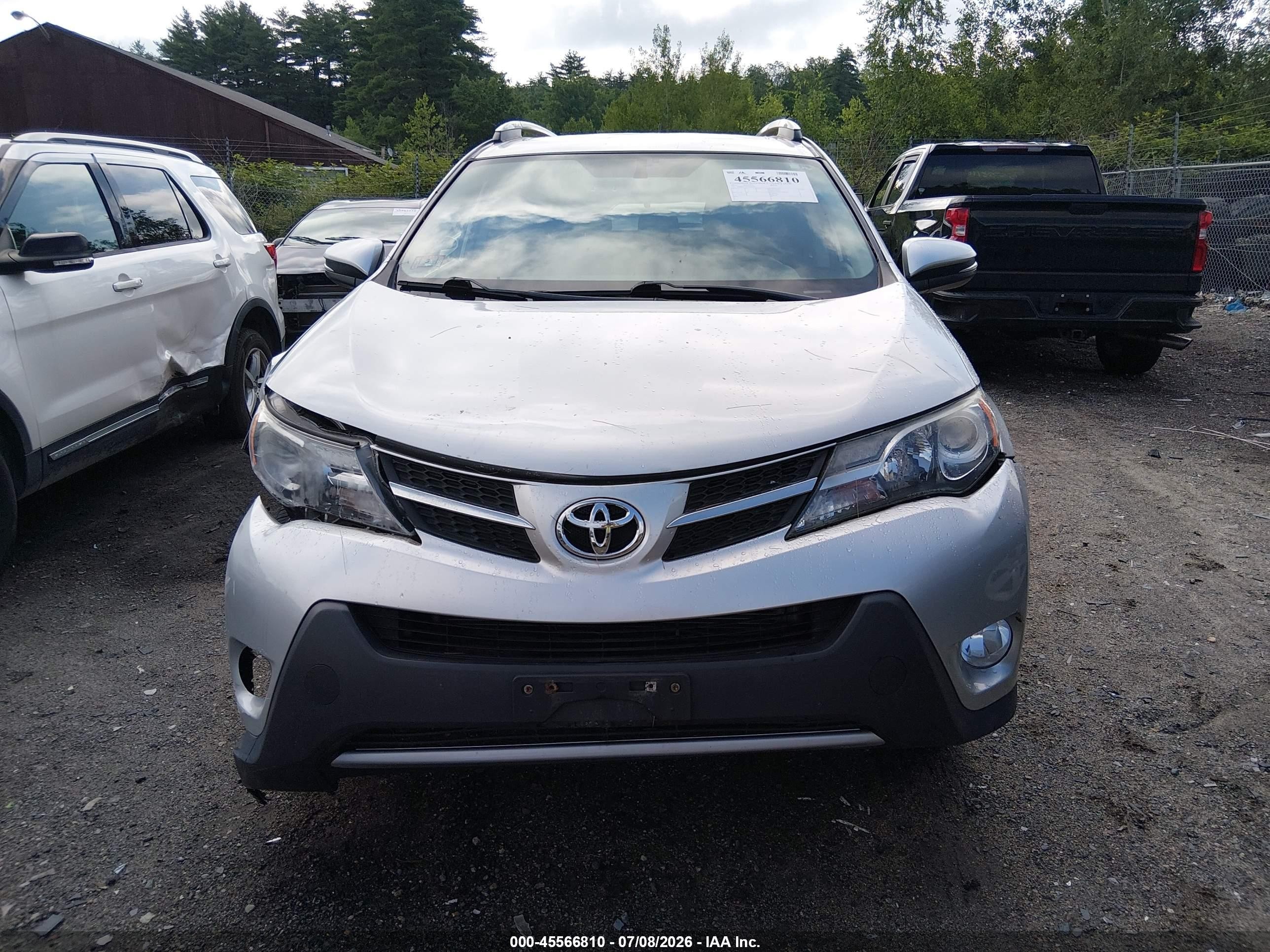 2015 Toyota Rav4 Xle Silver vin: 2T3RFREV0FW306943