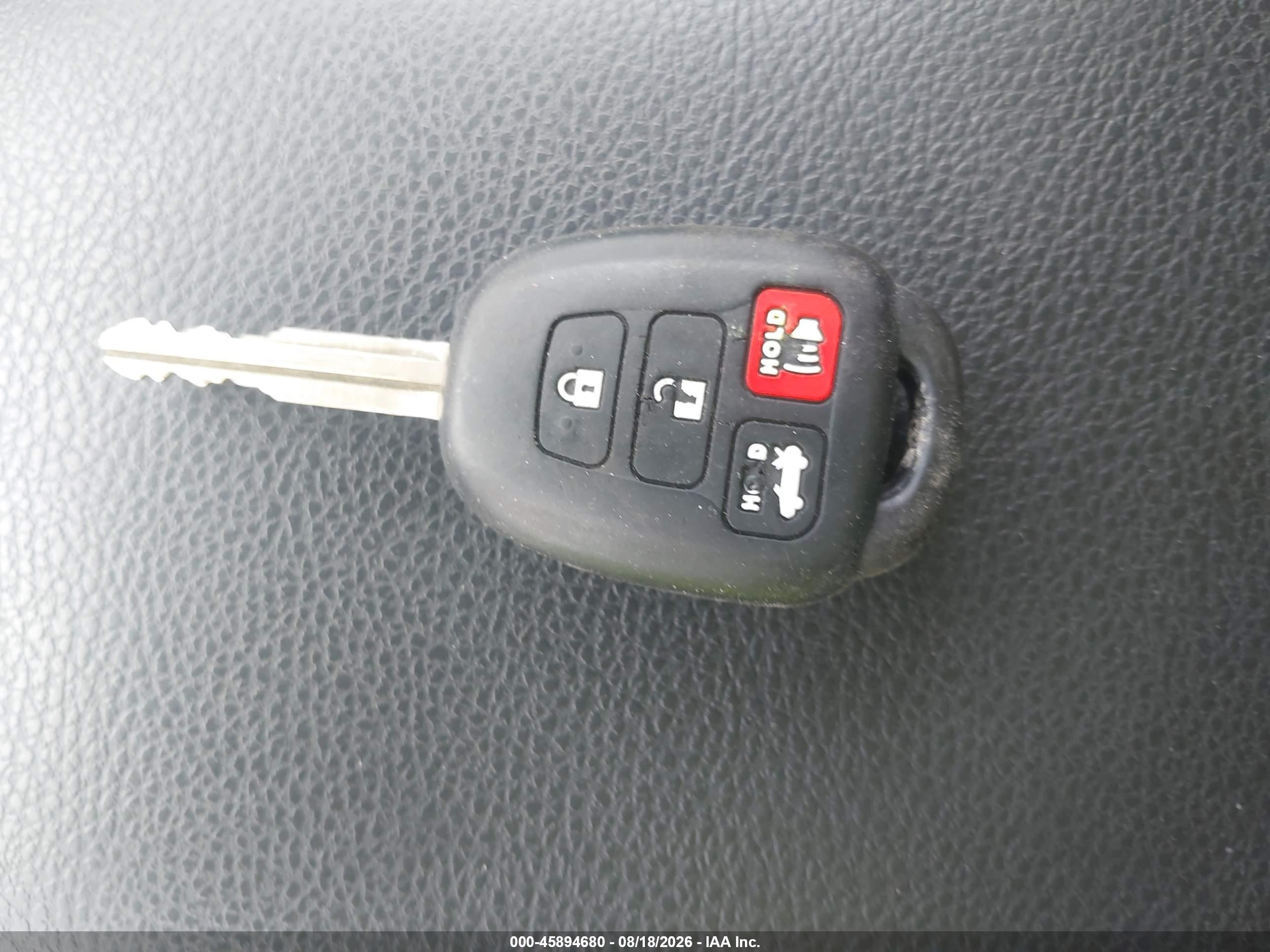 2015 Toyota Rav4 Xle Silver vin: 2T3RFREV0FW330370