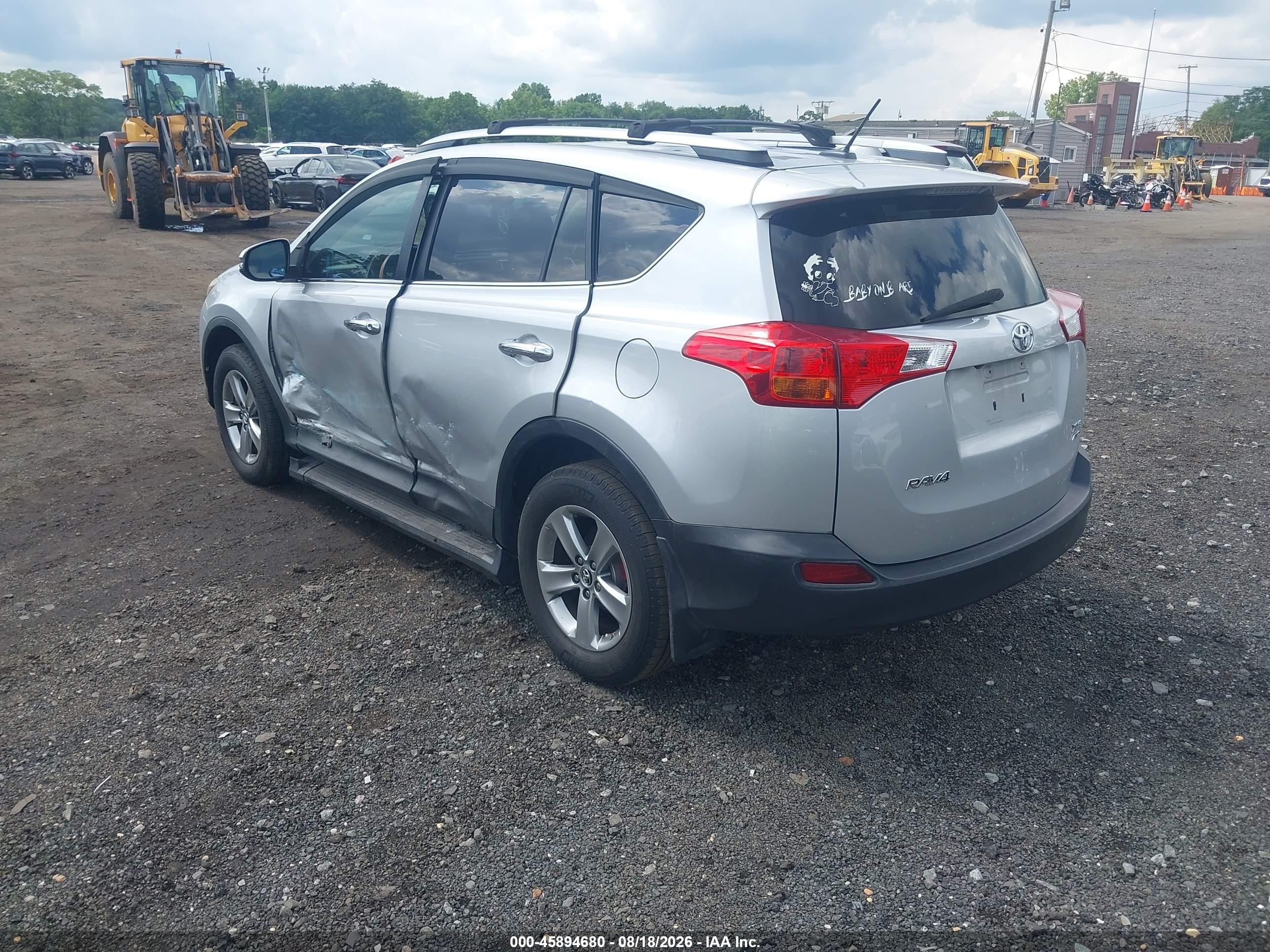 2015 Toyota Rav4 Xle Silver vin: 2T3RFREV0FW330370