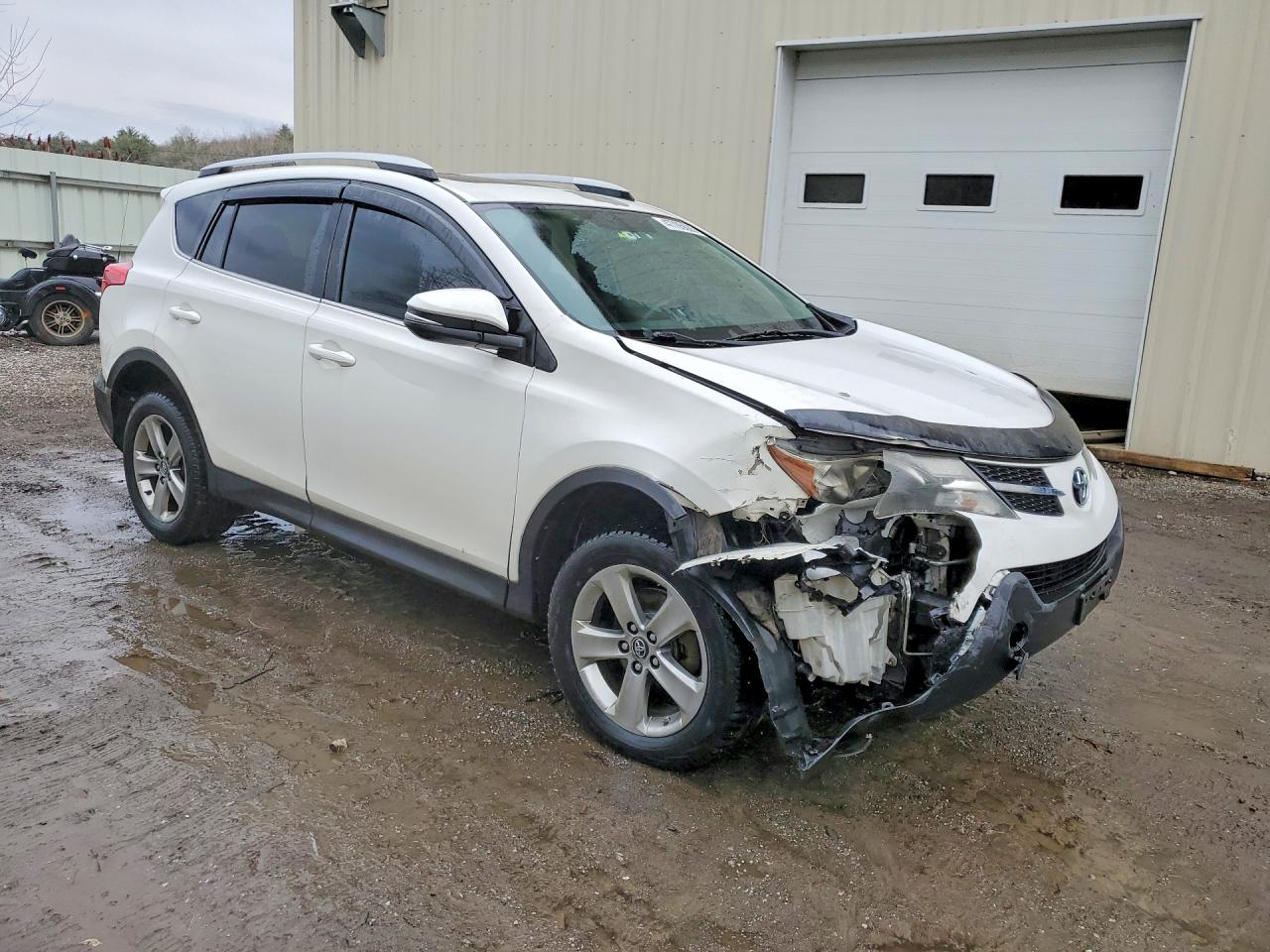 2015 Toyota Rav4 Xle White vin: 2T3RFREV0FW336671