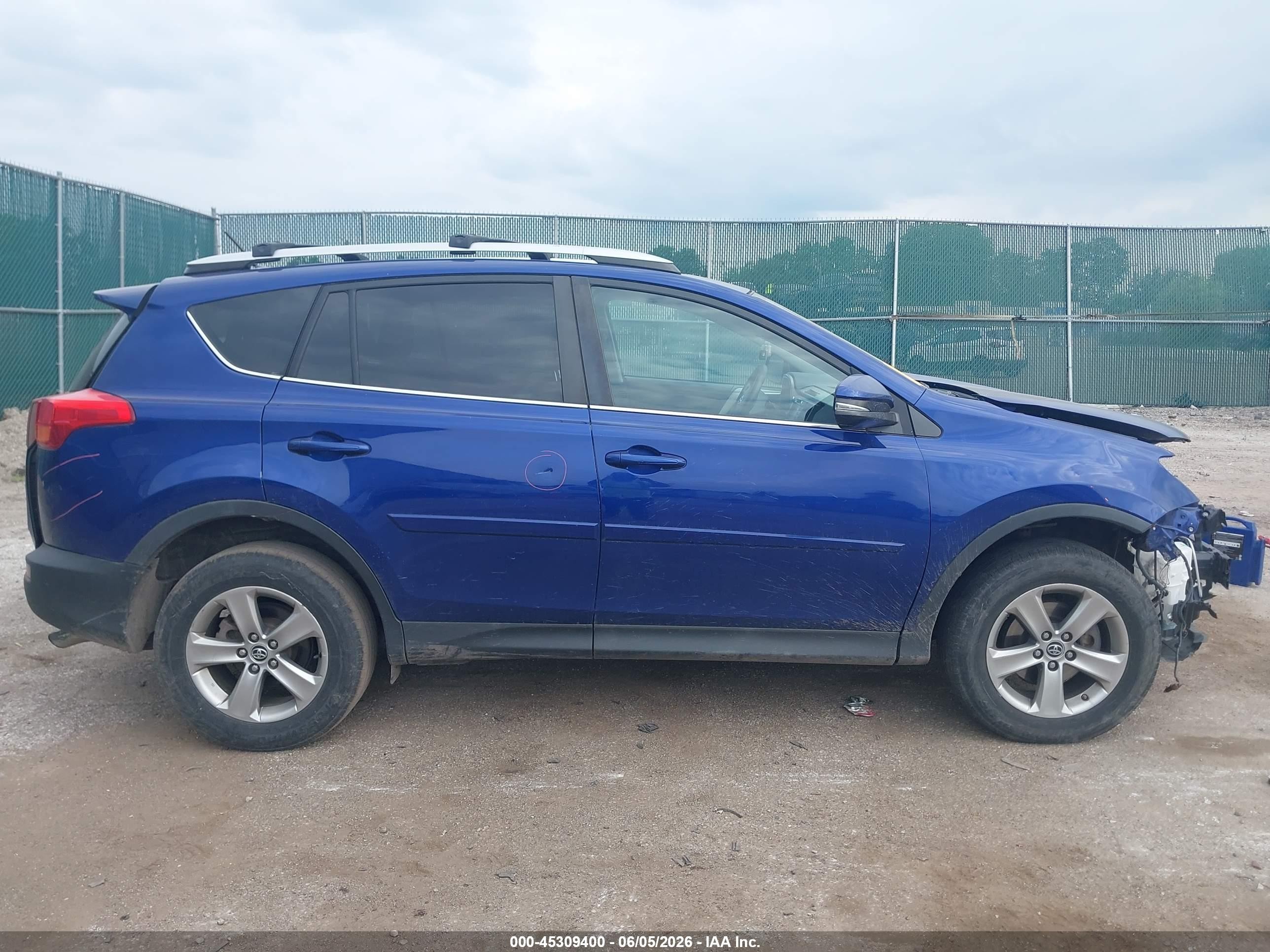 2015 Toyota Rav4 Xle Blue vin: 2T3RFREV0FW339523