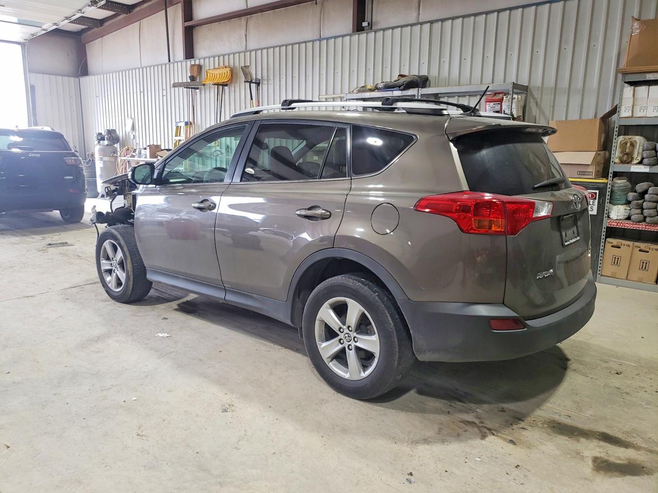 2015 Toyota Rav4 Xle Серебряный vin: 2T3RFREV0FW372490