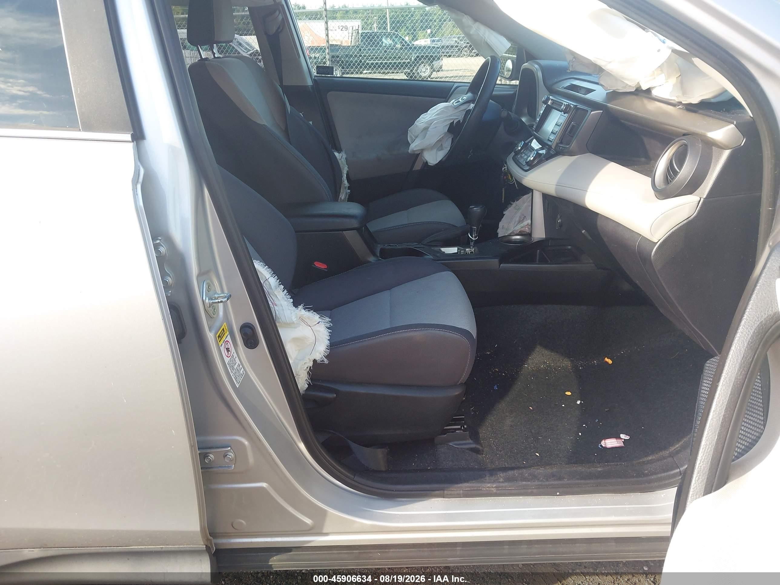 2015 Toyota Rav4 Xle Silver vin: 2T3RFREV0FW375728