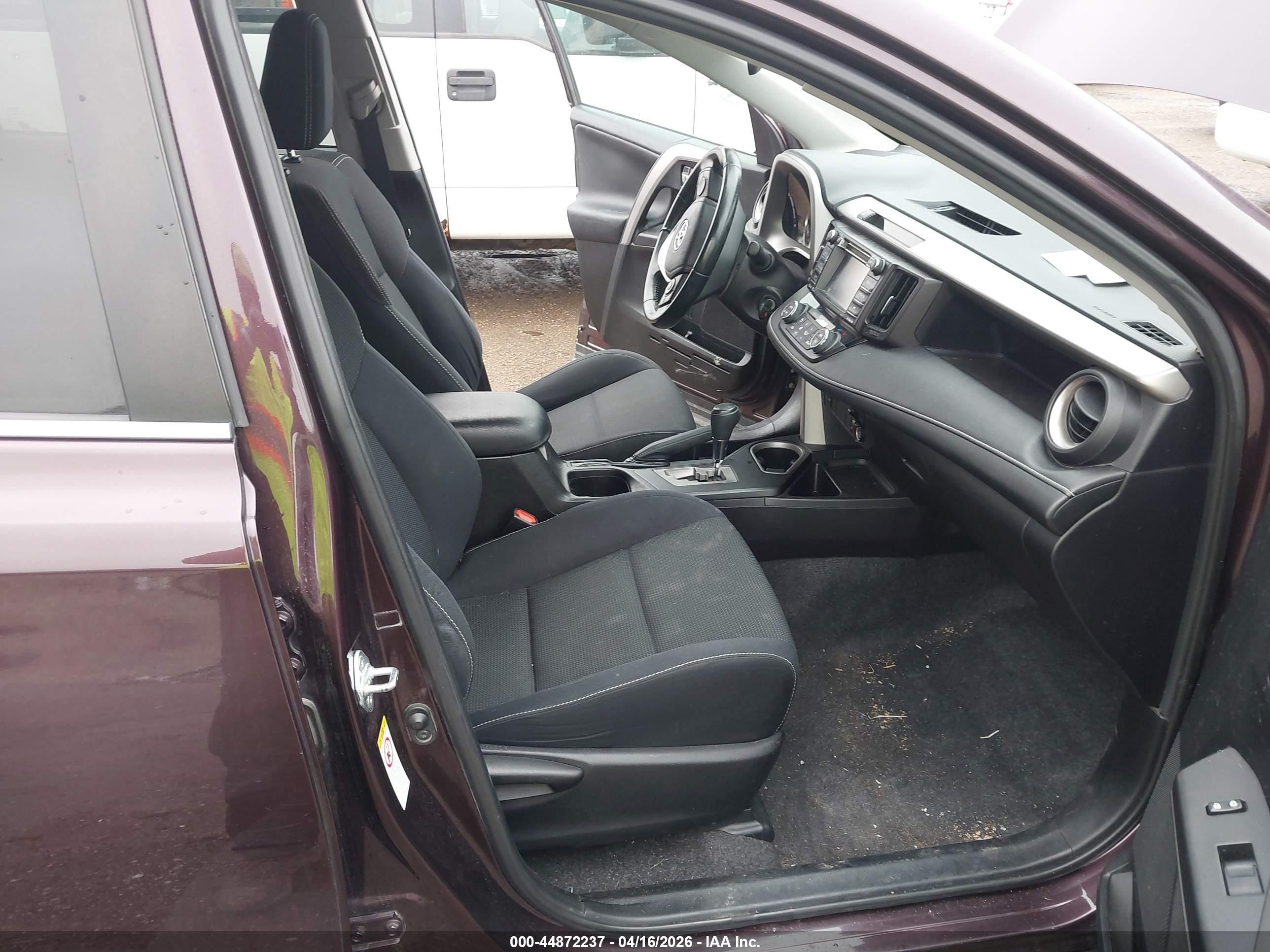 2016 Toyota Rav4 Xle Maroon vin: 2T3RFREV0GW510384