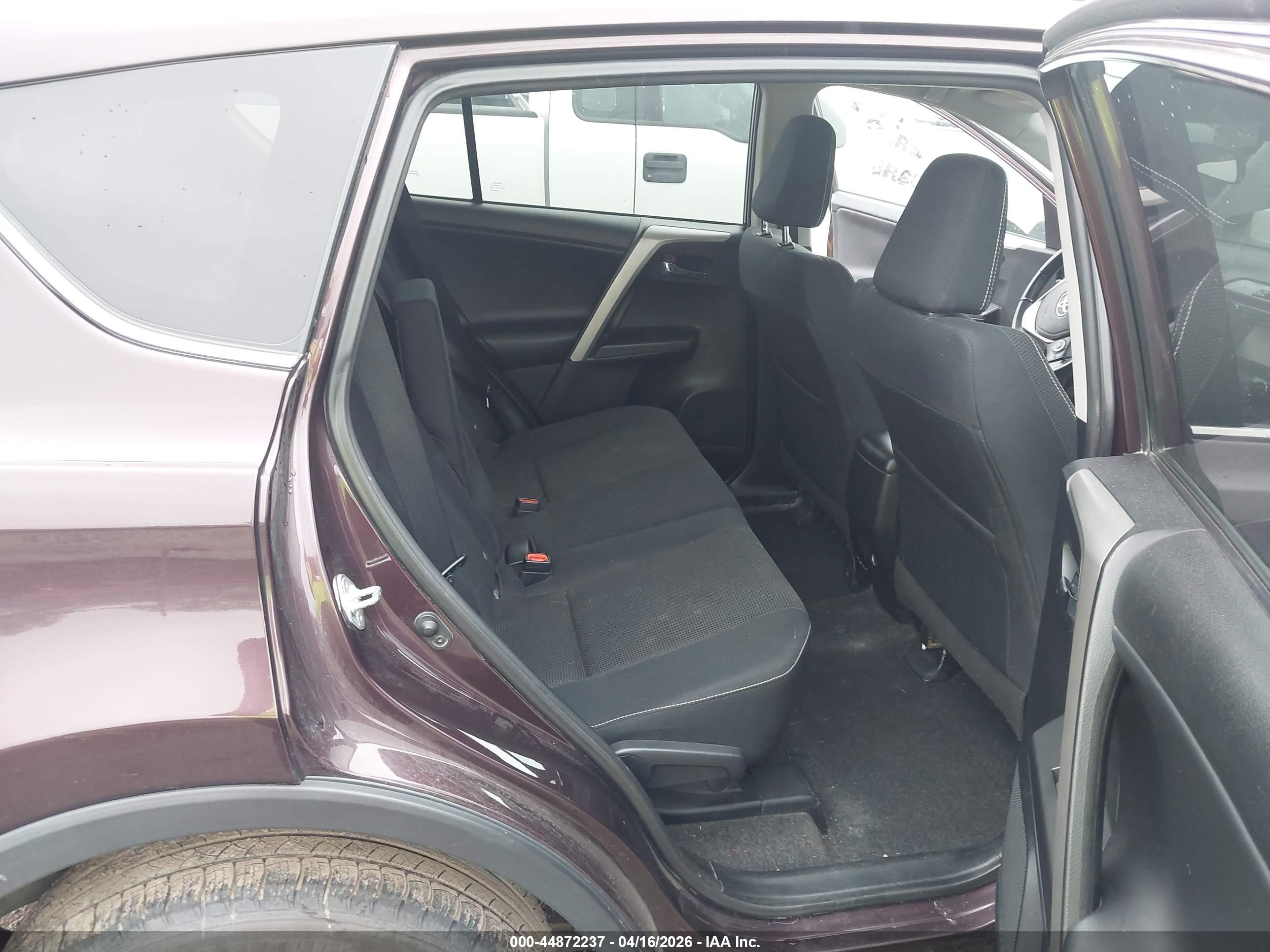 2016 Toyota Rav4 Xle Maroon vin: 2T3RFREV0GW510384