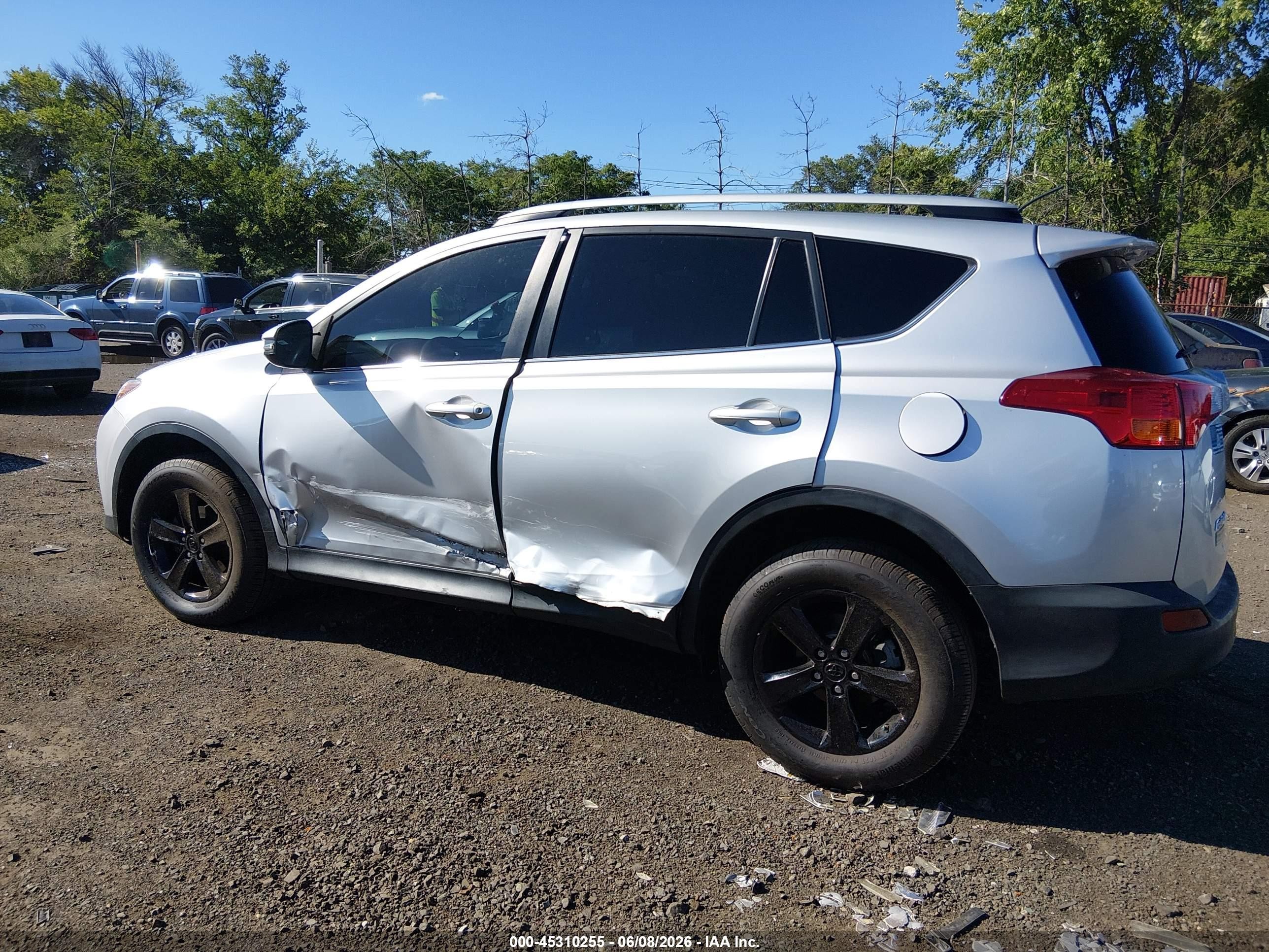 2014 Toyota Rav4 Xle Silver vin: 2T3RFREV1EW142164