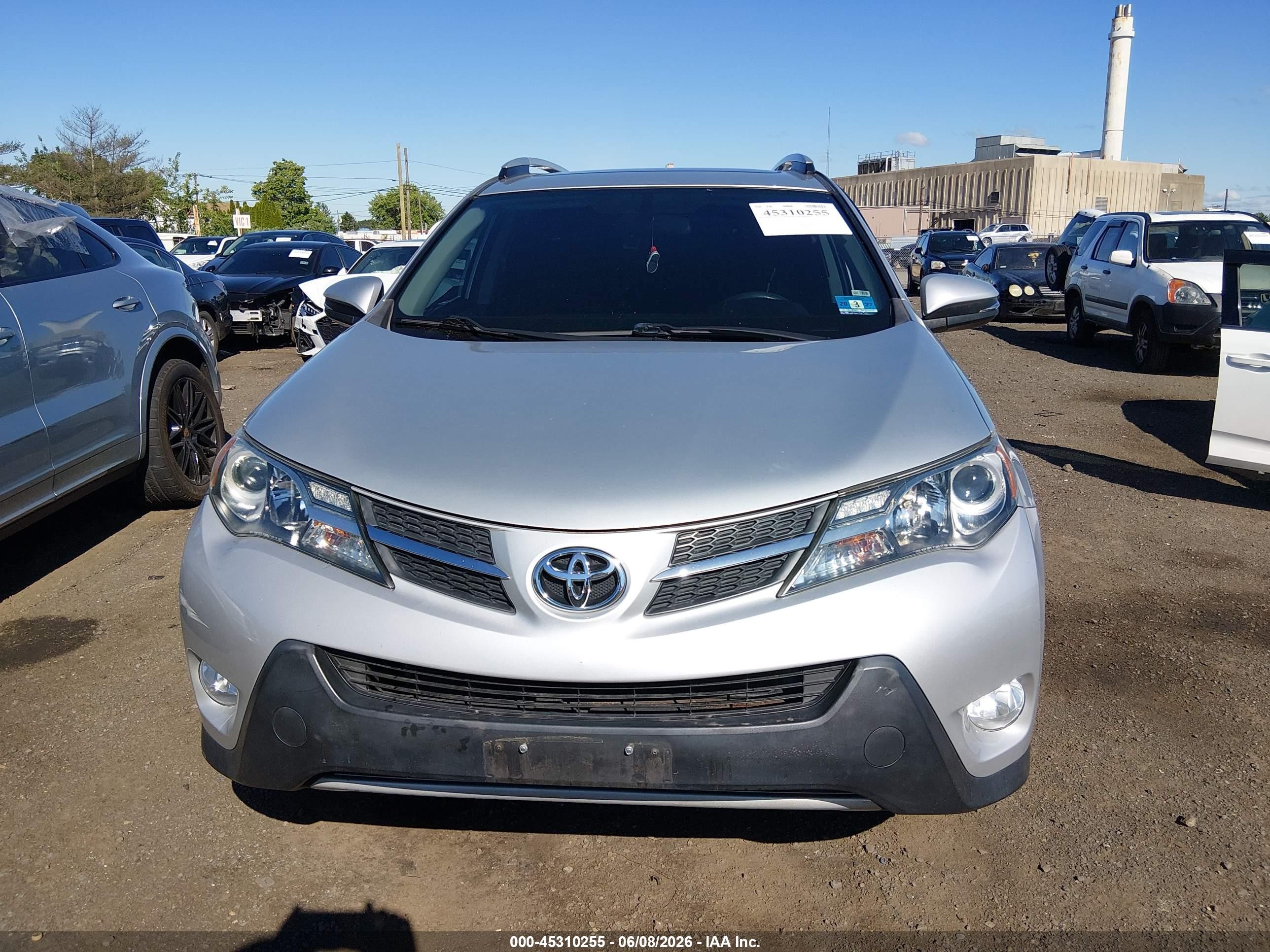 2014 Toyota Rav4 Xle Silver vin: 2T3RFREV1EW142164