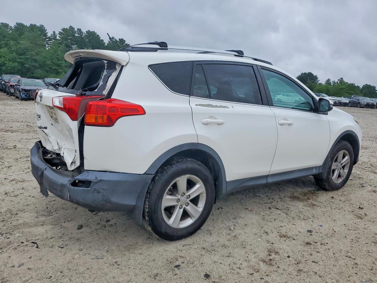 2014 Toyota Rav4 Xle White vin: 2T3RFREV1EW150958